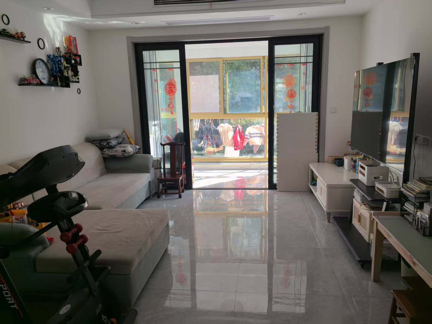 恒盛豪庭 3室2厅2卫 133m²