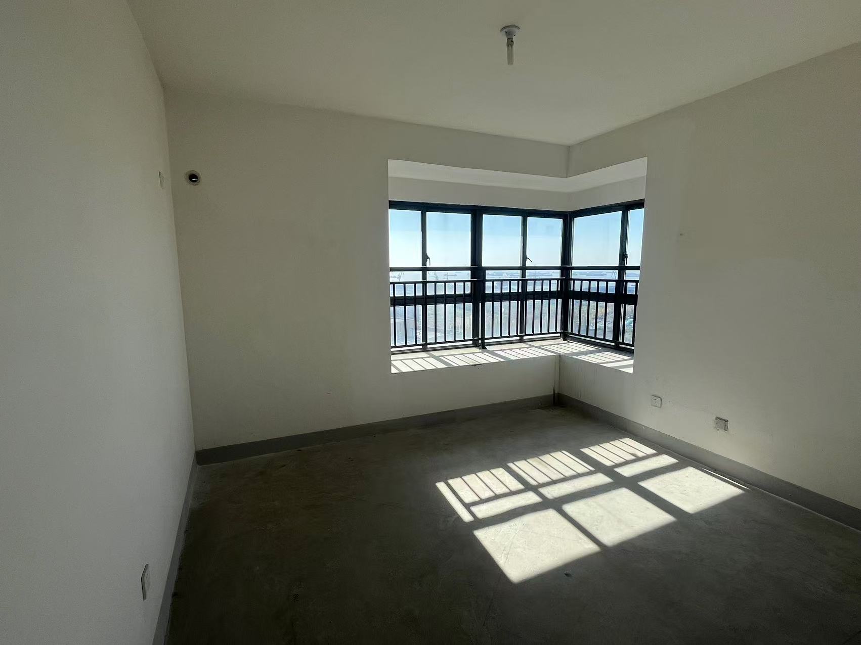 江景国际家园北区 3室1厅2卫 143.23m&sup2;