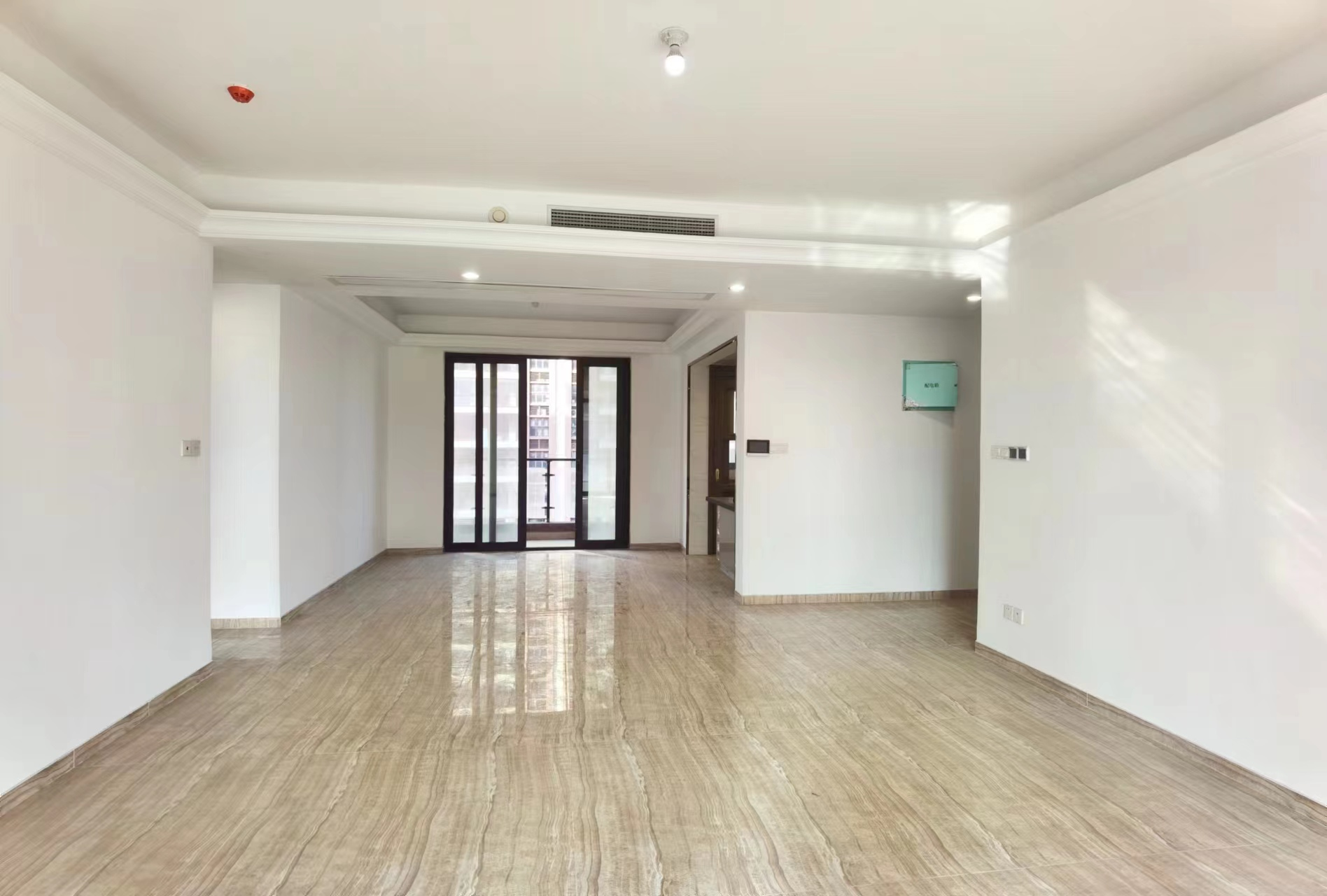 碧桂园时代悦城 4室2厅3卫 192.32m²