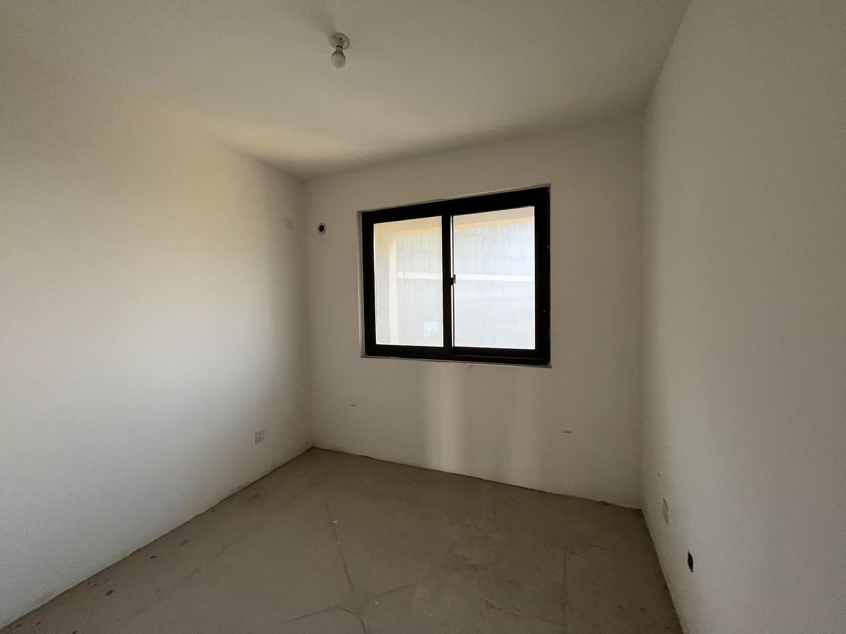 南山湖一号 3室2厅1卫 122.00m²