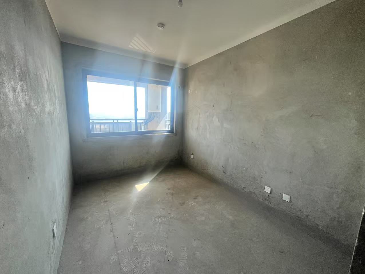 华强城四期 3室2厅1卫 106.32m&sup2;