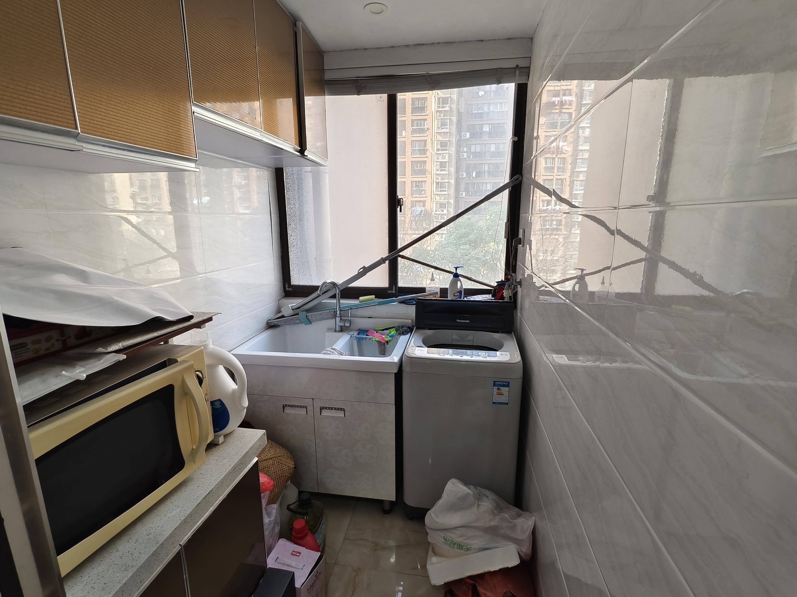 华强城一期 3室2厅1卫 115.59m&sup2;
