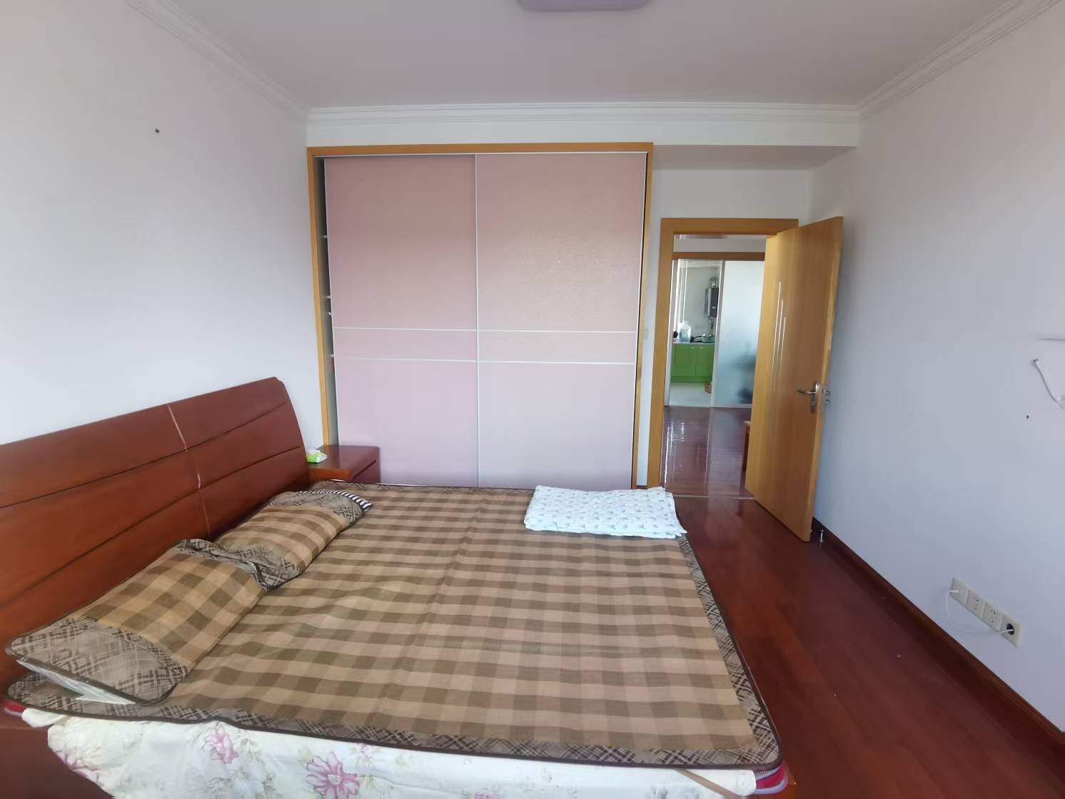 光明南村 3室1厅1卫 96.18m&sup2;