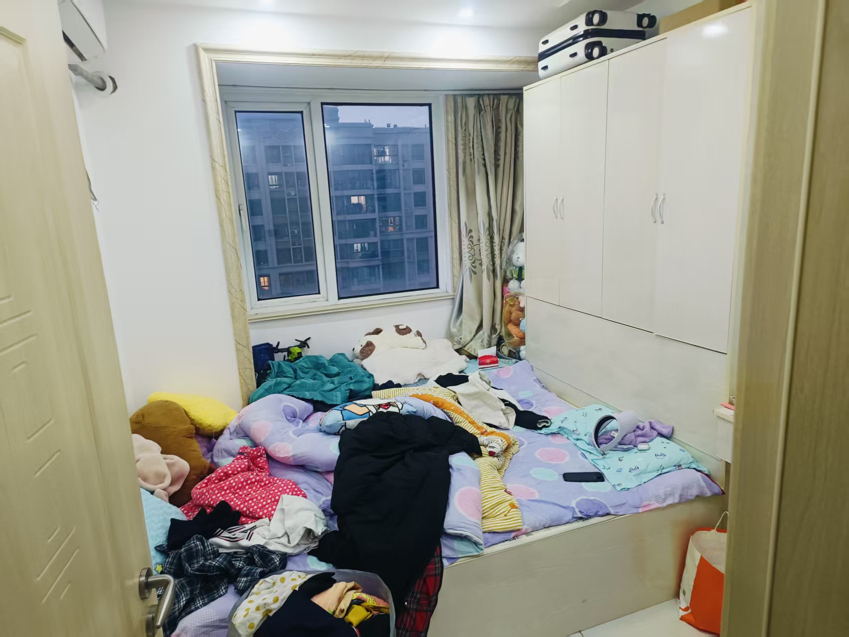 中海碧林湾 3室2厅2卫 108.00m&sup2;