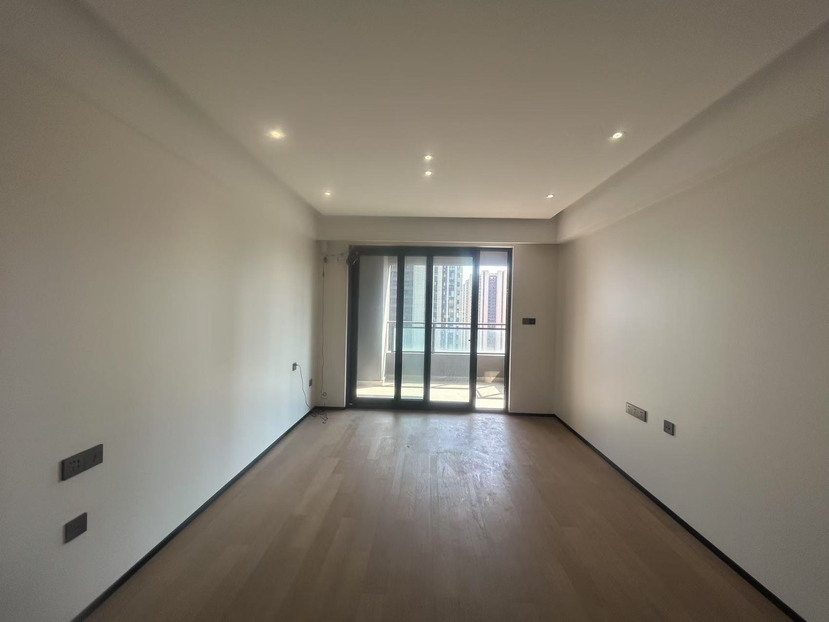 万科翡翠公园 3室2厅2卫 116.08m²