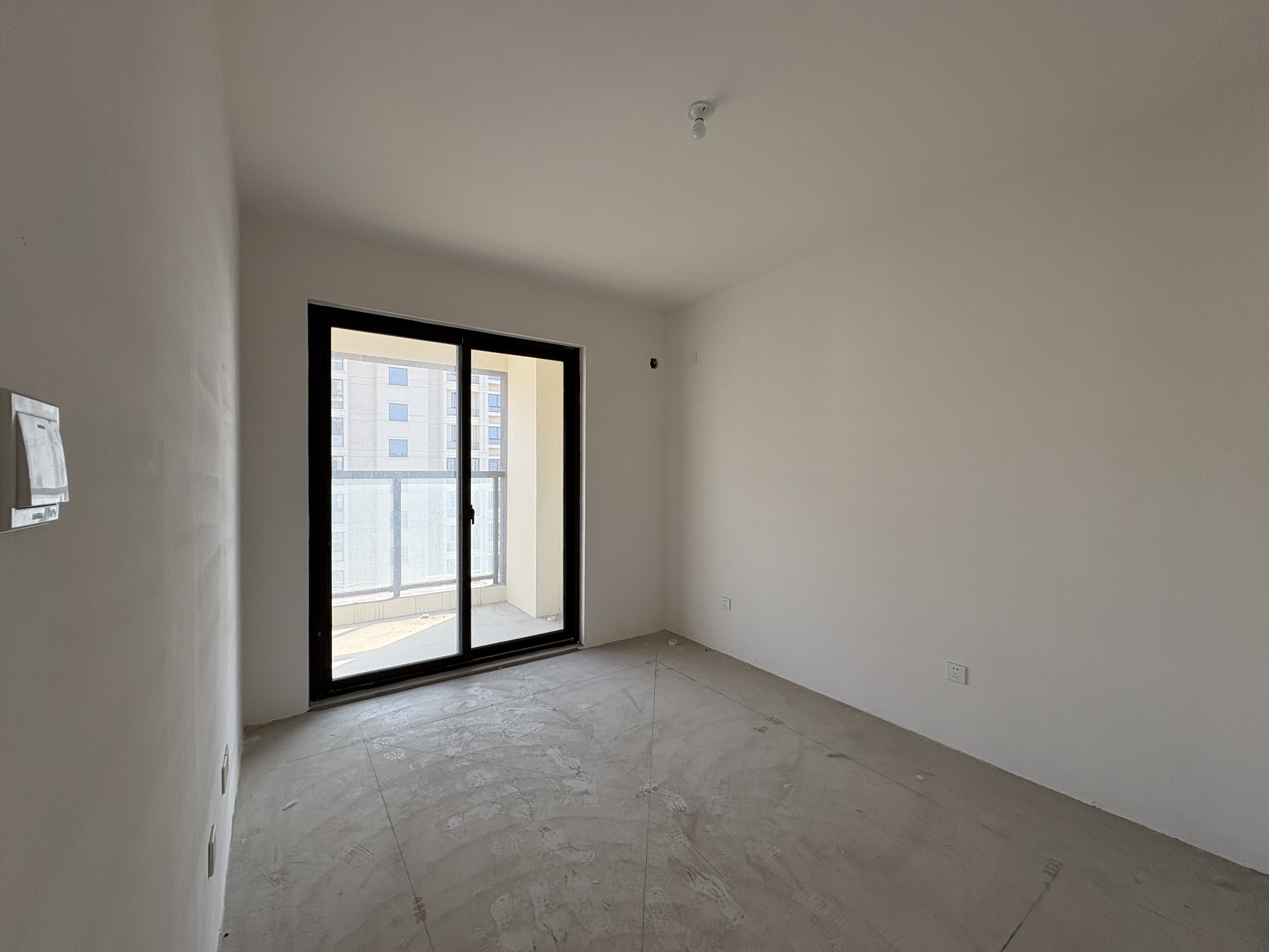 春晓熙岸 3室2厅1卫 110.00m&sup2;