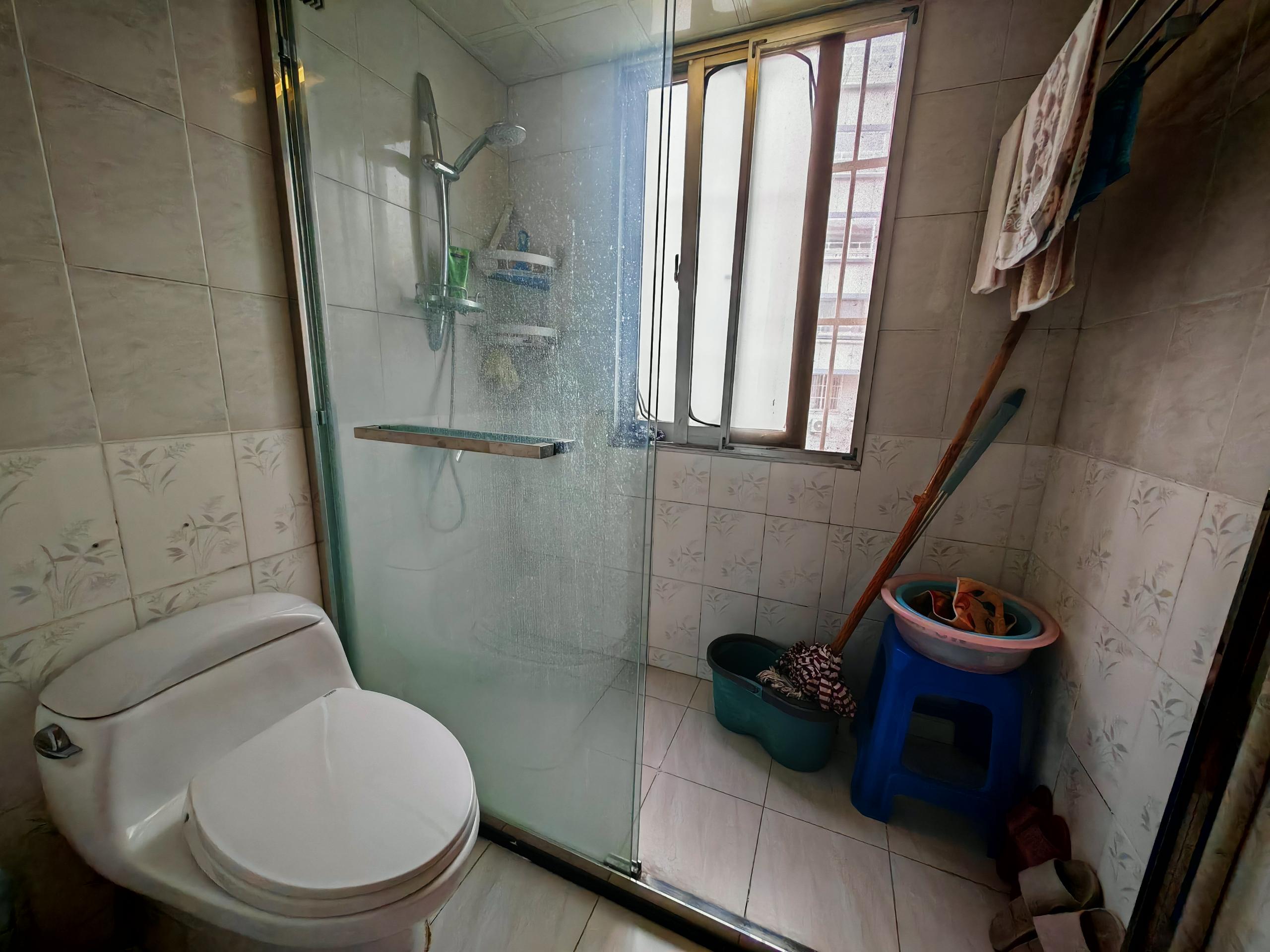 南通东苑小区 3室2厅1卫 130m²