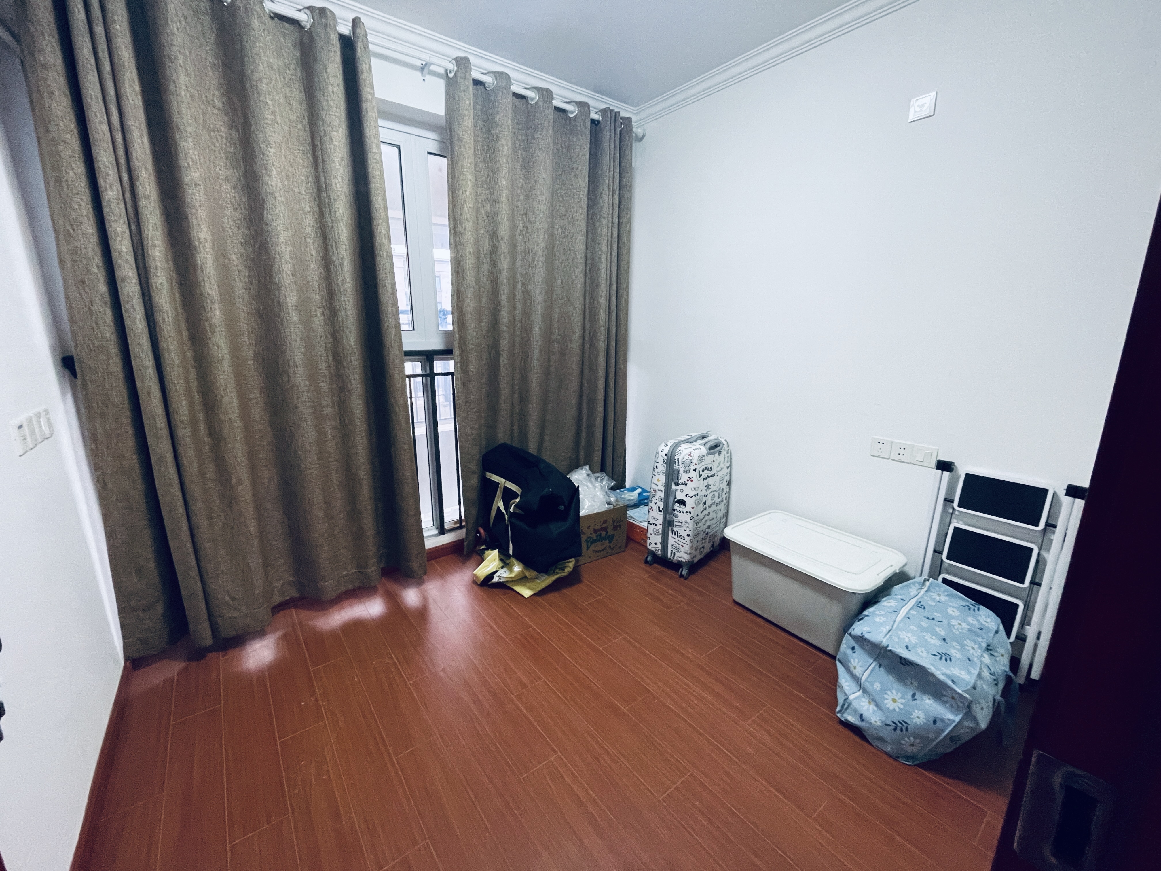 景瑞御府 3室2厅1卫 92m&sup2;
