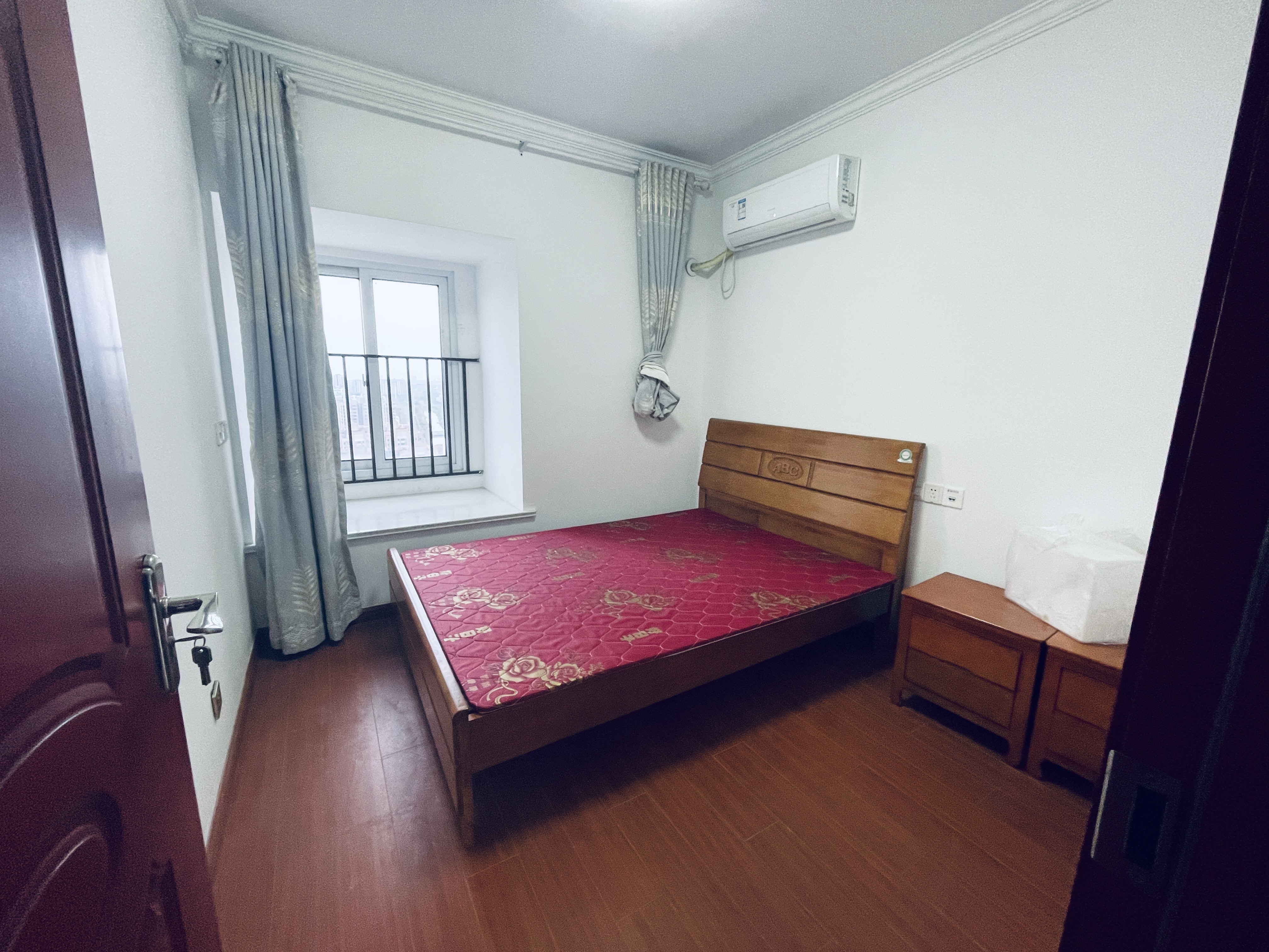 景瑞御府 3室2厅1卫 92m&sup2;