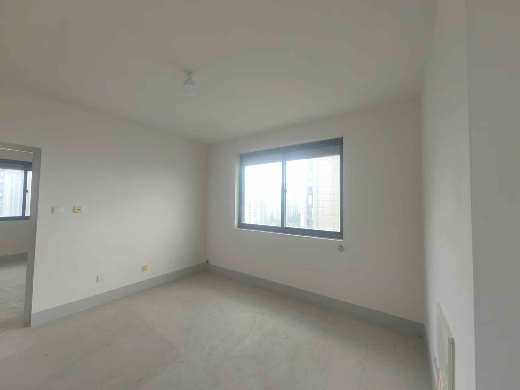 兴石花园 2室2厅1卫 89m²