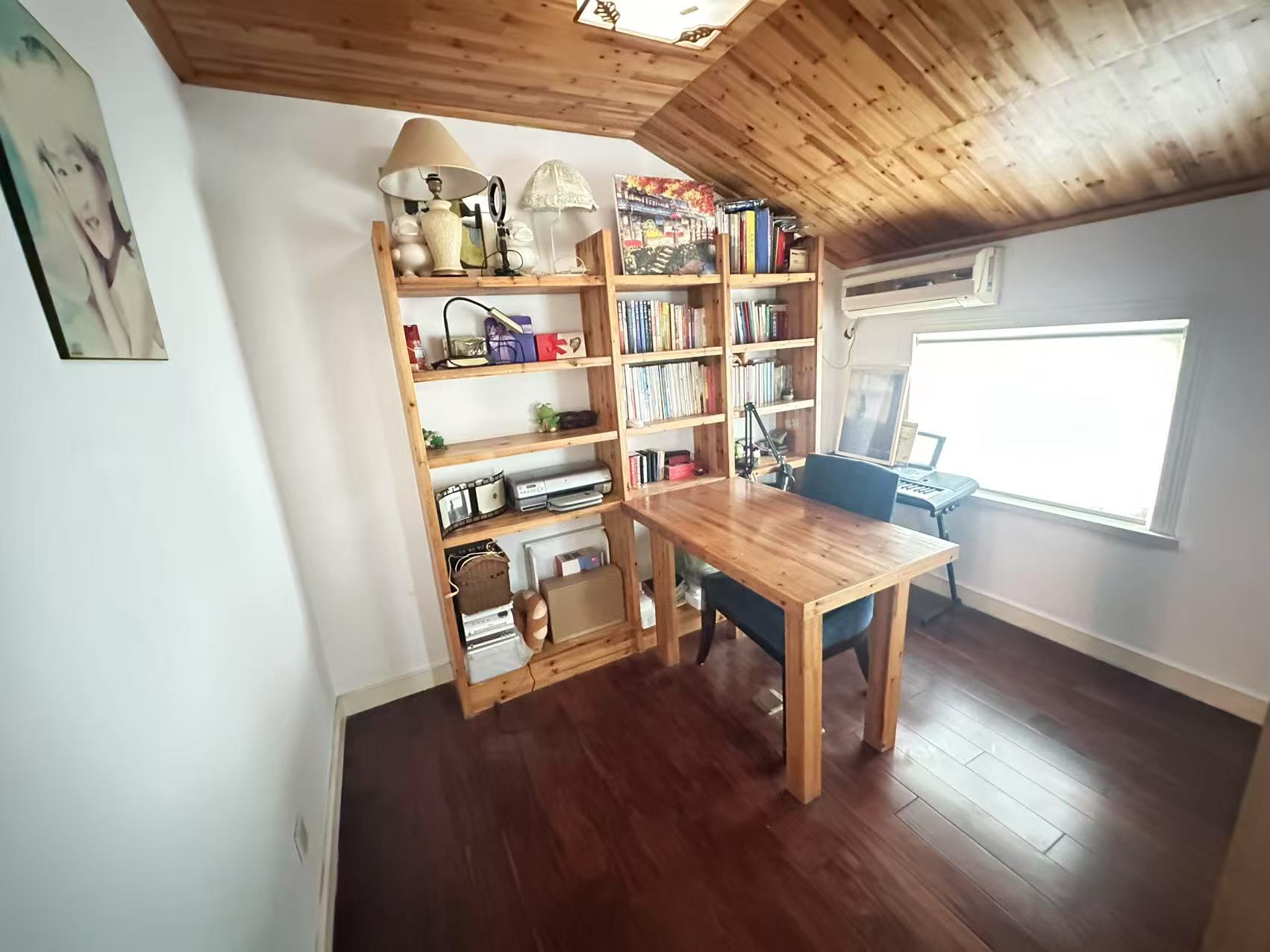 金鑫苑 4室2厅2卫 96m&sup2;