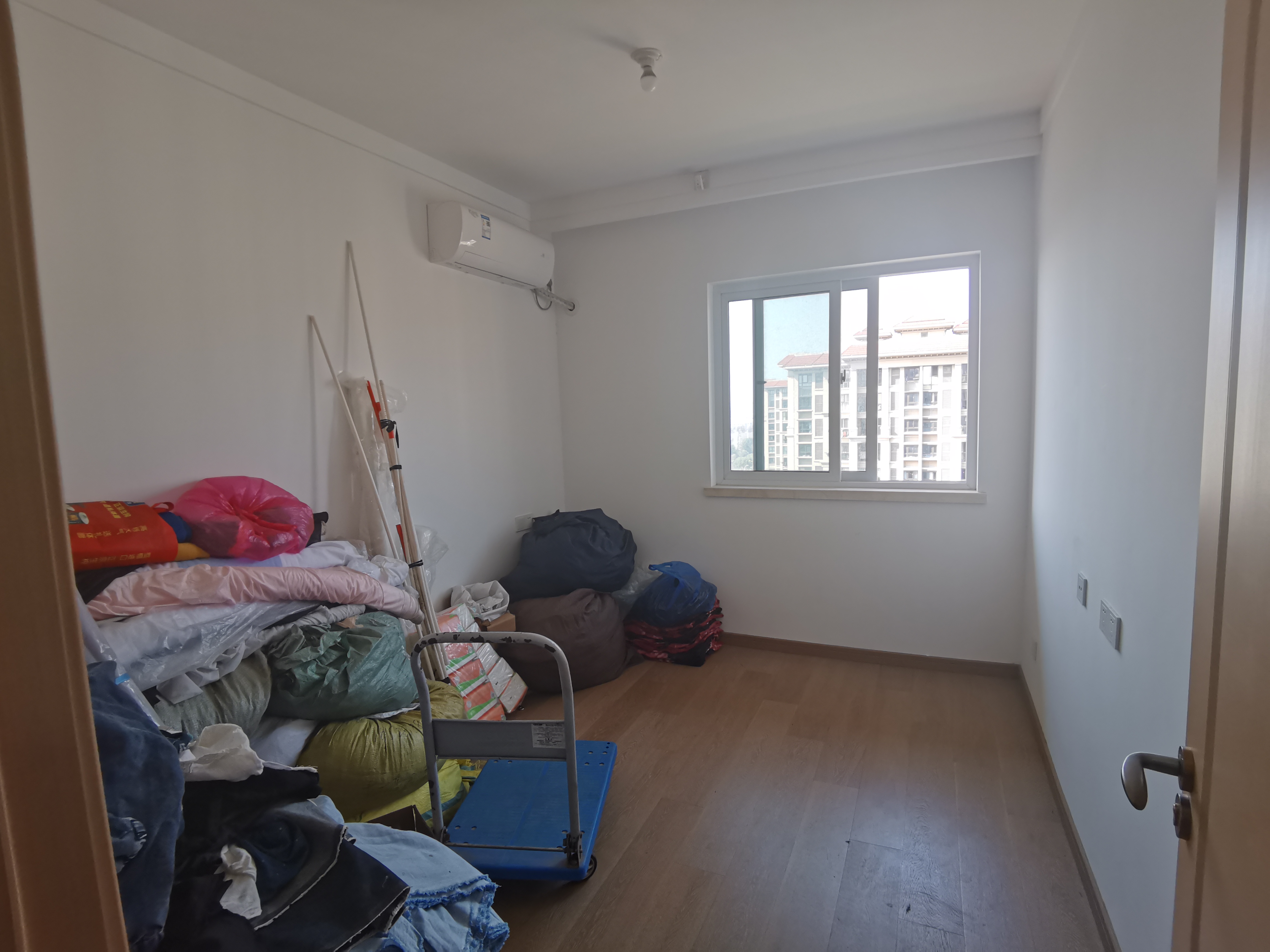 雨润星雨华府南区 3室2厅2卫 115.3m&sup2;