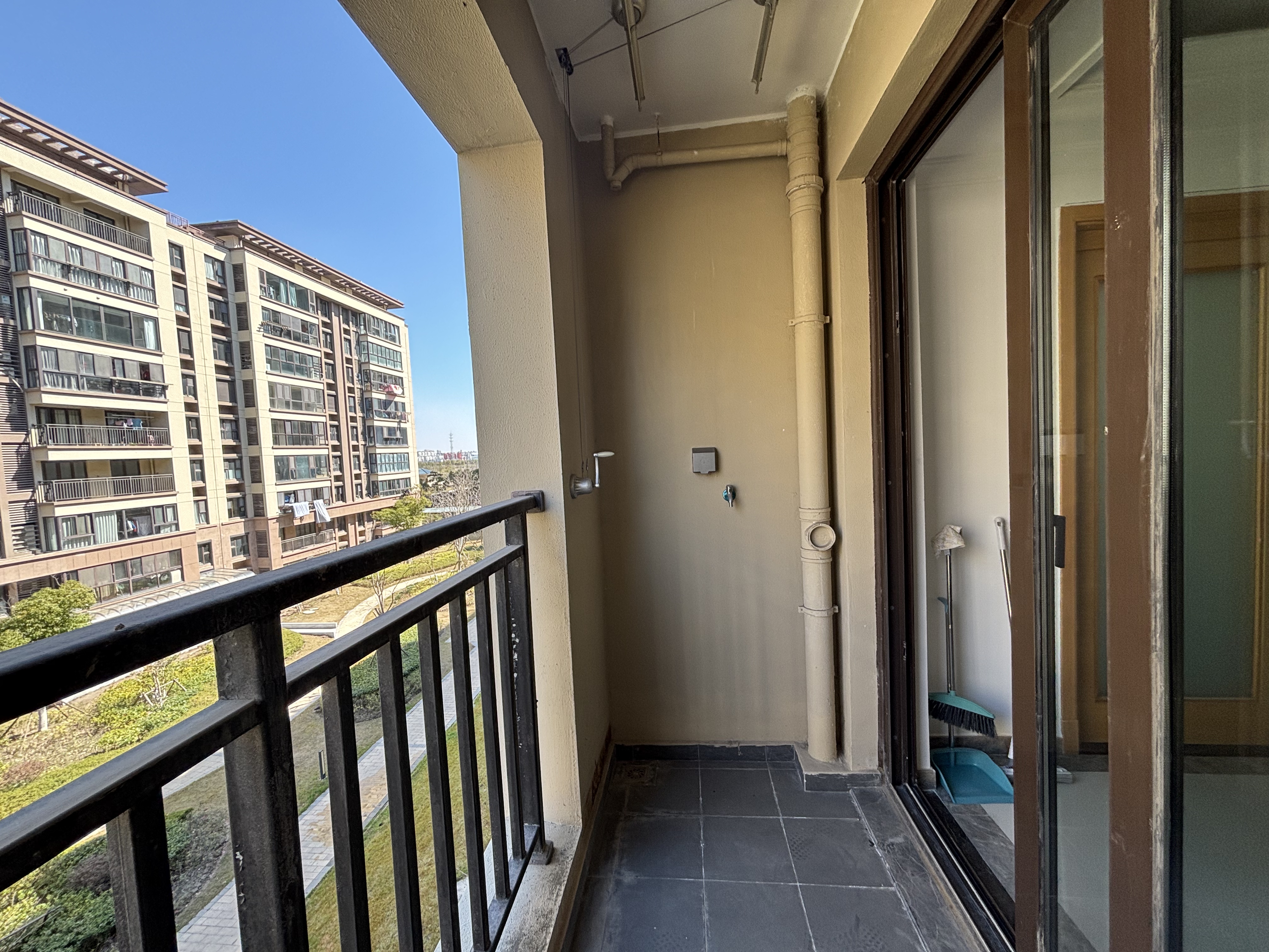 富力院士廷 4室2厅2卫 171m&sup2;