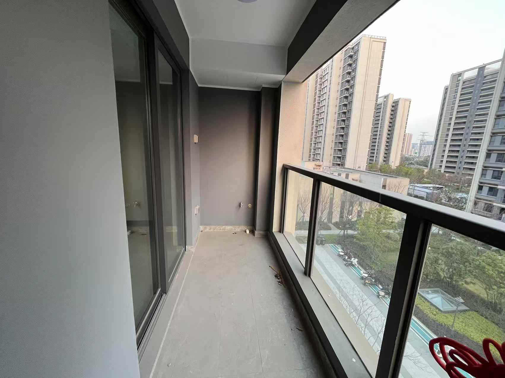 北纬31度 3室2厅1卫 98m²