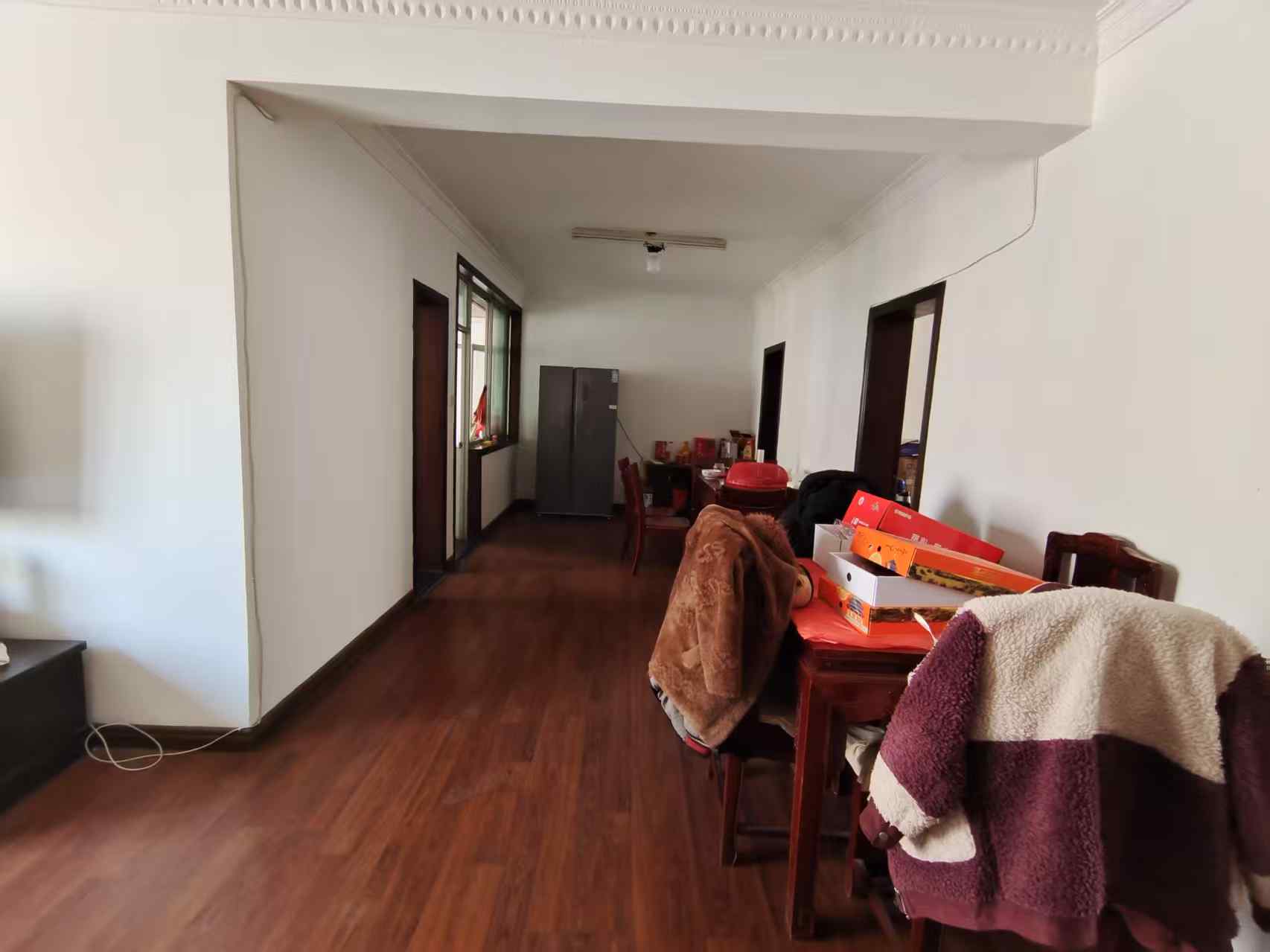 光明东村一期 4室1厅1卫 154.18m²