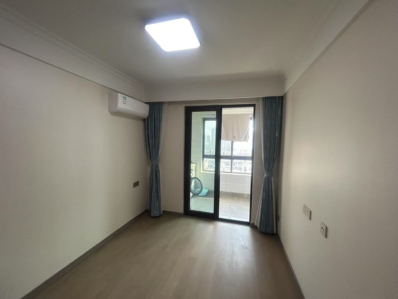 中创大都会 3室2厅1卫 98.77m&sup2;