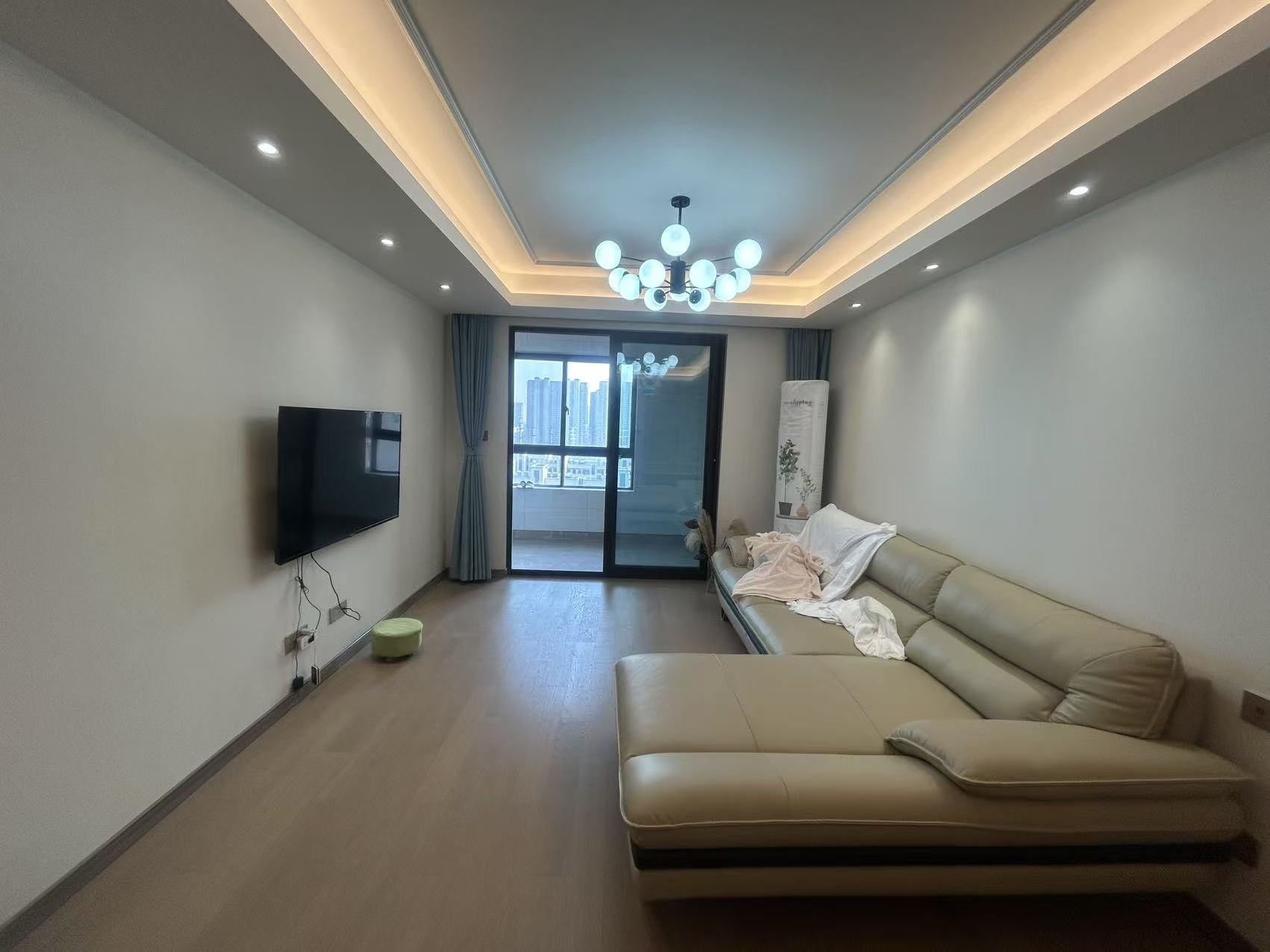 中创大都会 3室2厅1卫 98.77m²