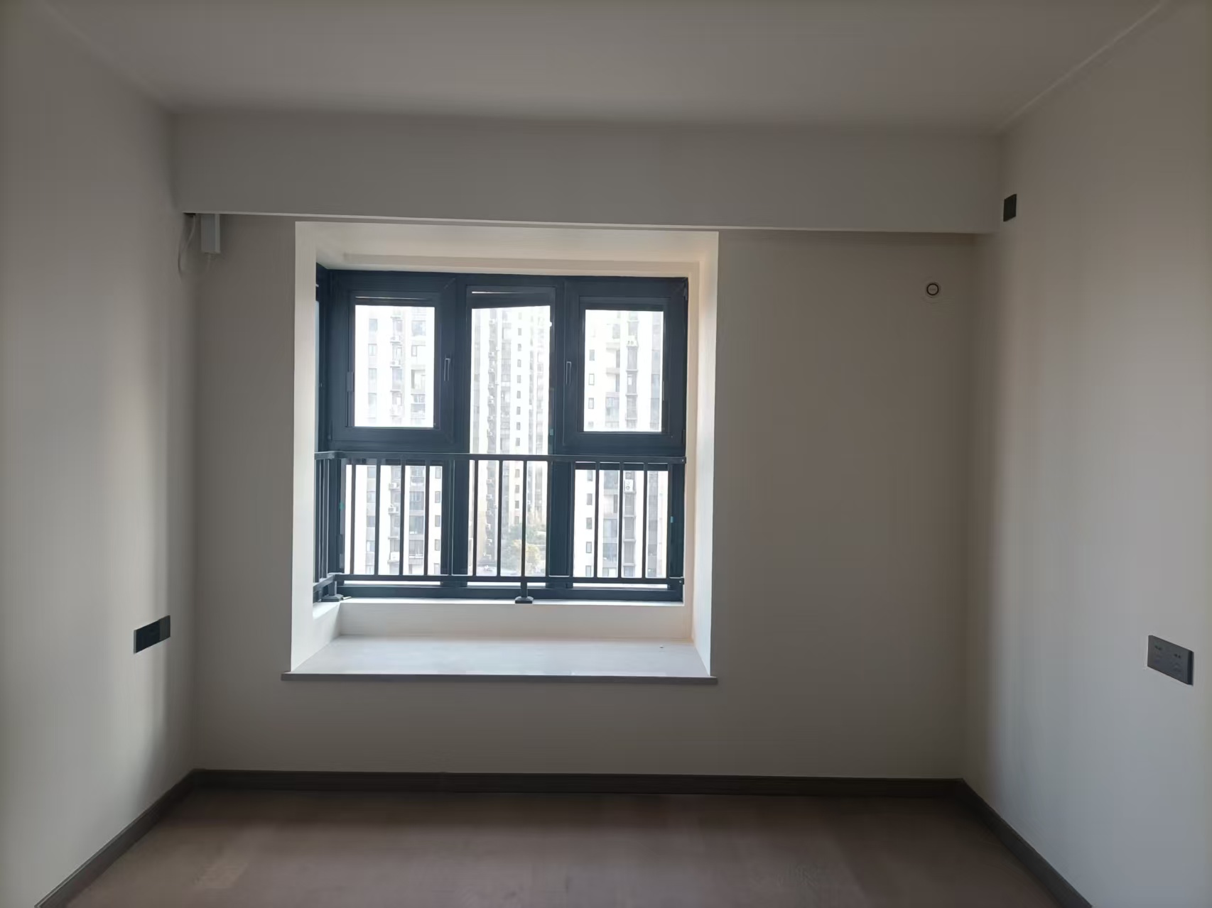 万科翡翠公园 3室2厅2卫 115.00m&sup2;