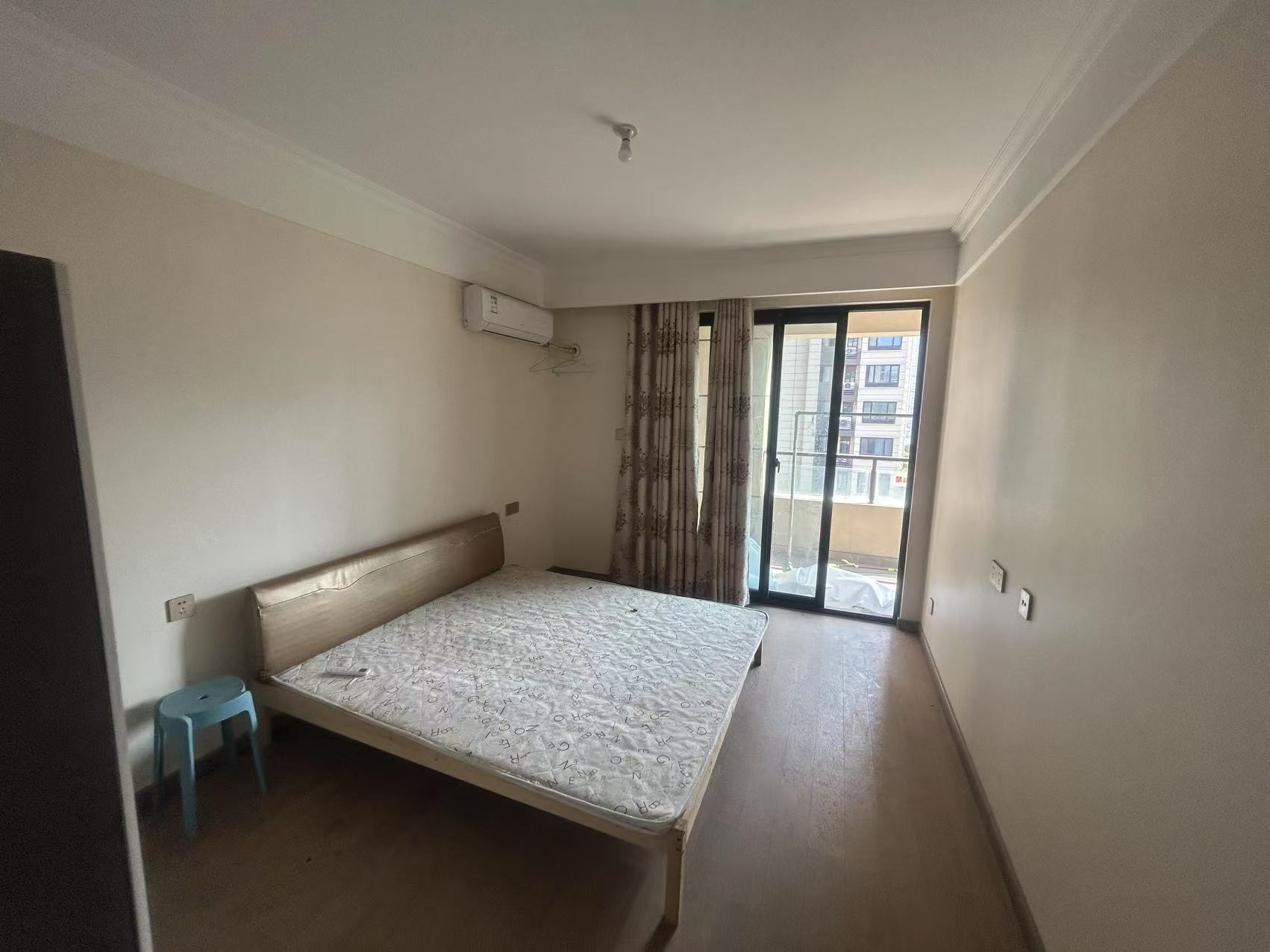 中创大都会 3室2厅2卫 114.39m&sup2;
