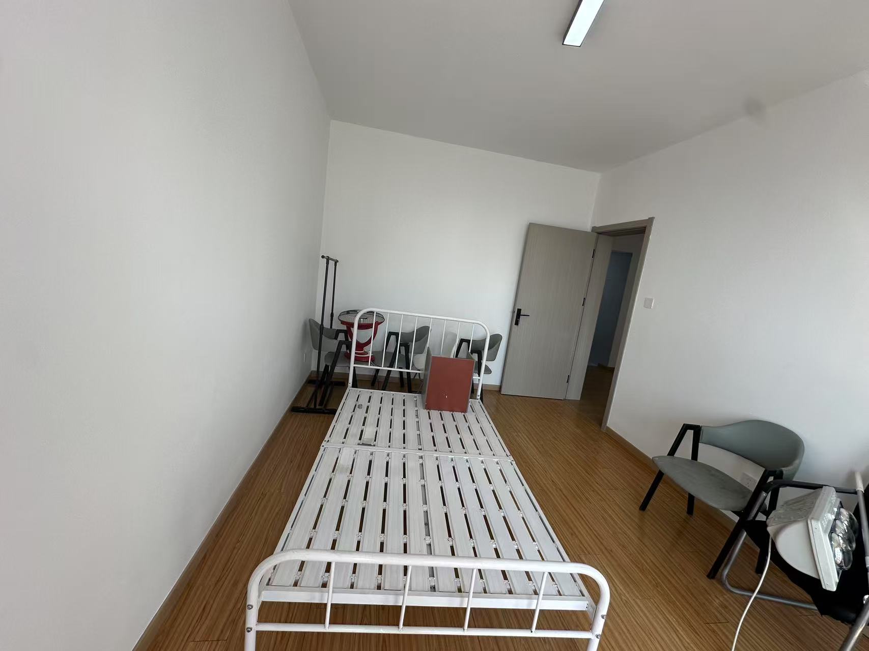 学士府 3室1厅1卫 118.00m&sup2;