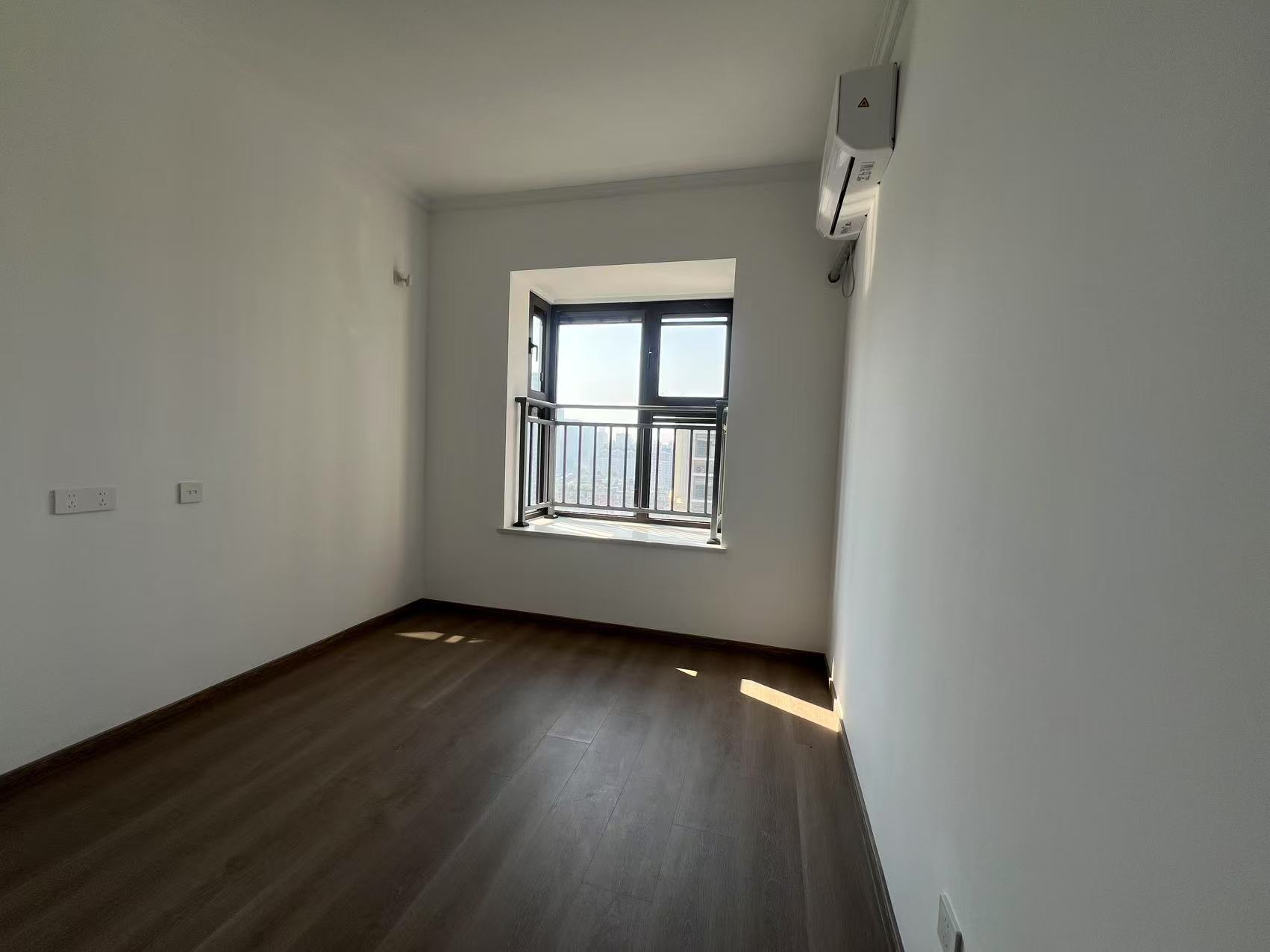 尚海湾 3室2厅2卫 125.78m²