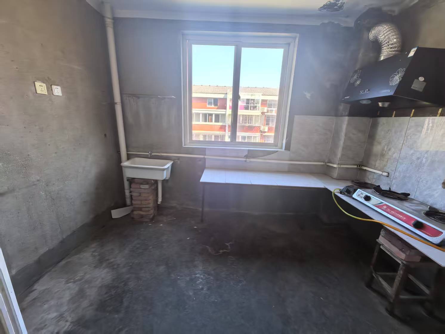 秦灶新村 3室1厅1卫 130m&sup2;