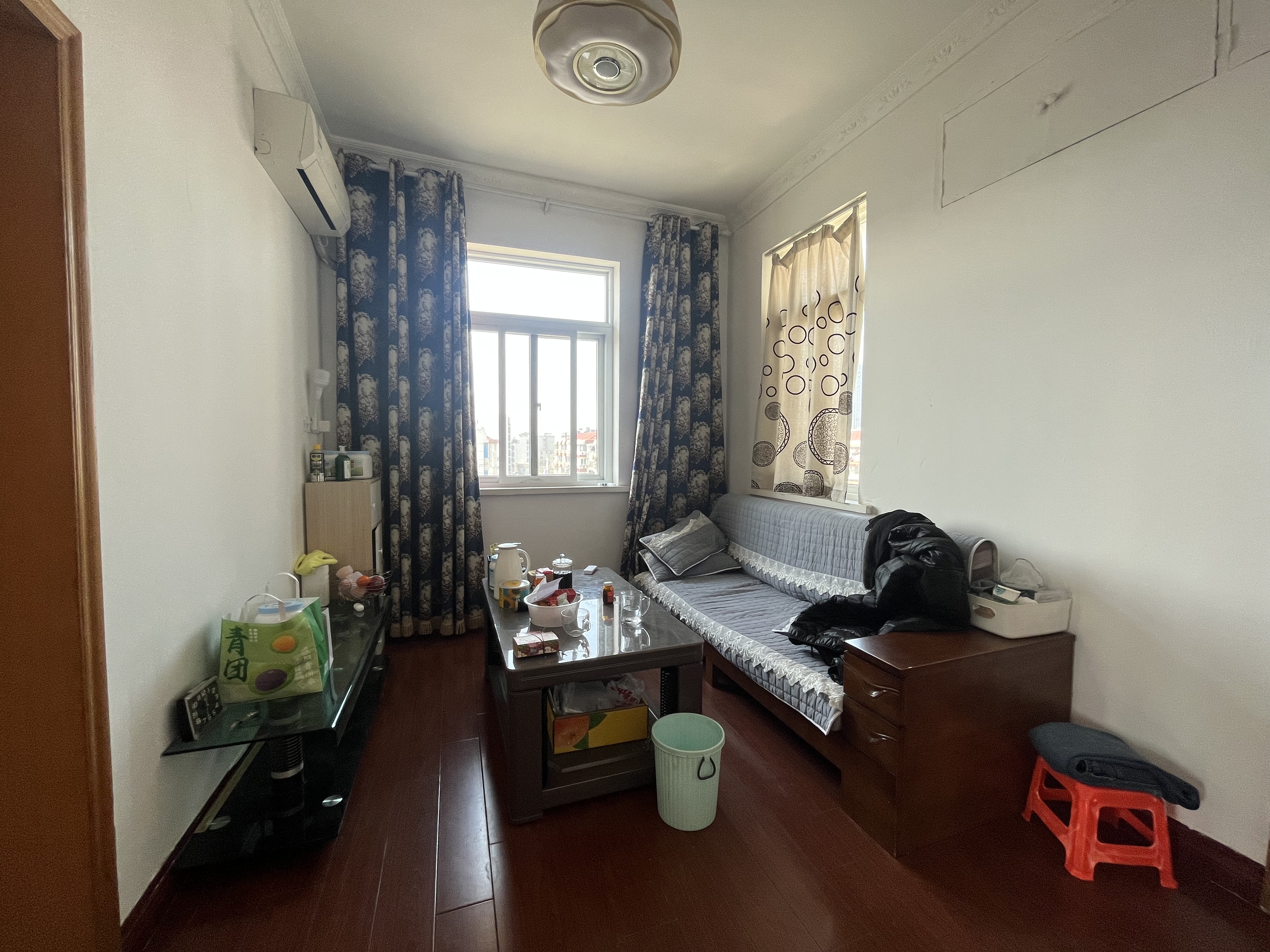 光明新村 2室1厅1卫 70.32m²