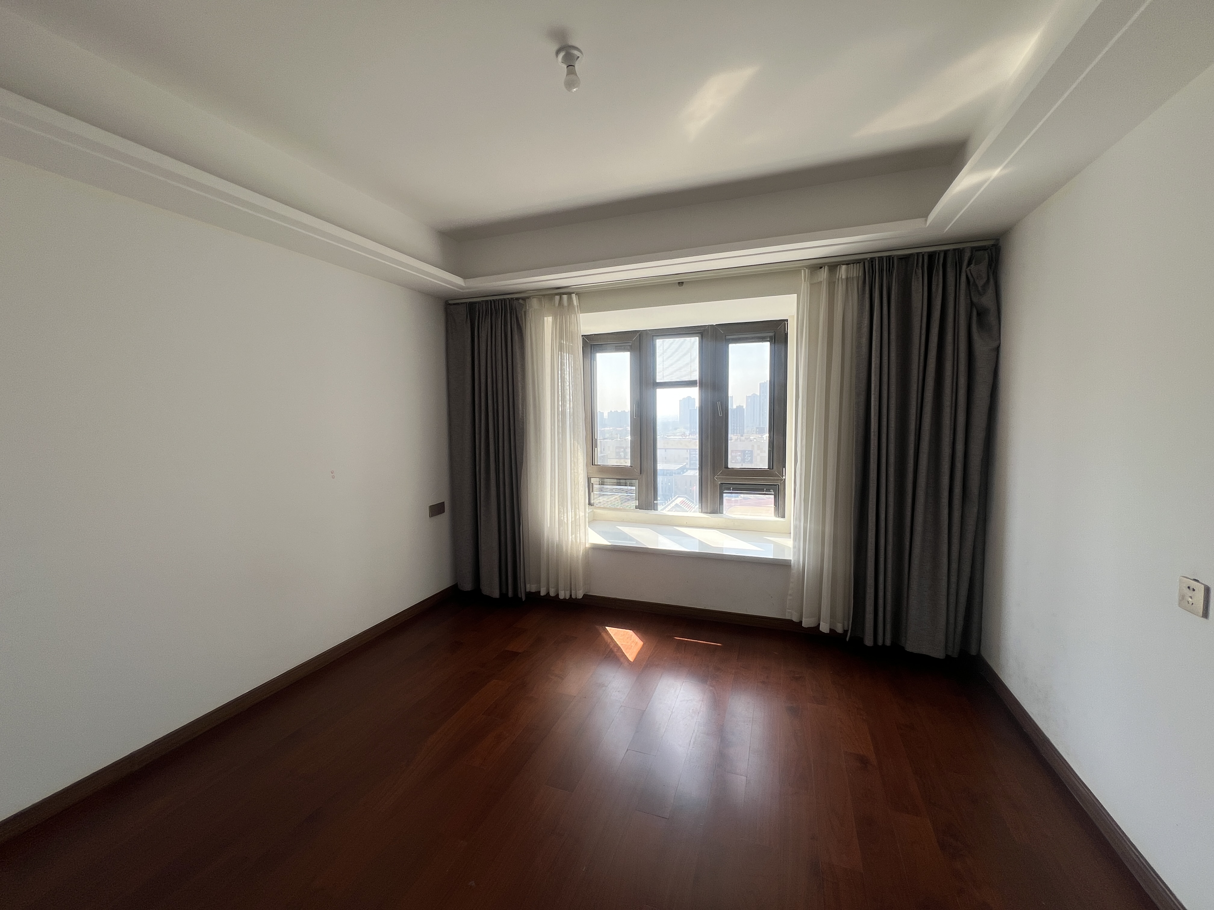 中南万科大都会 3室2厅2卫 131.54m²