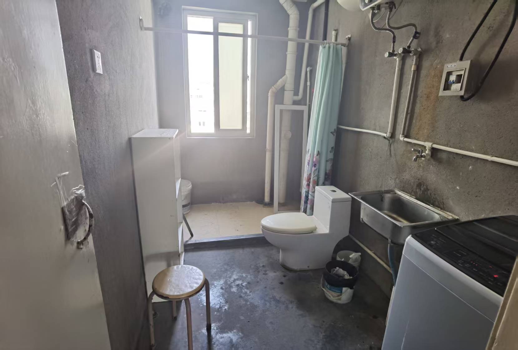 和谐怡园佳苑 4室2厅1卫 134m²