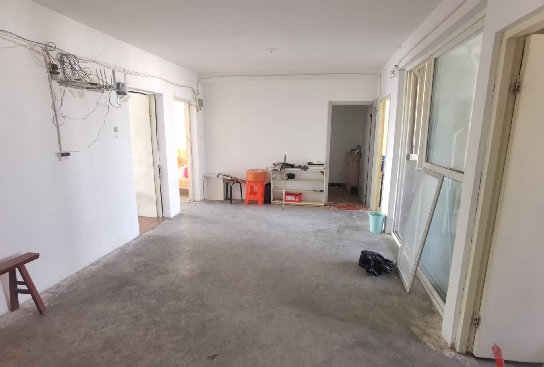 和谐怡园佳苑 4室2厅1卫 134m²