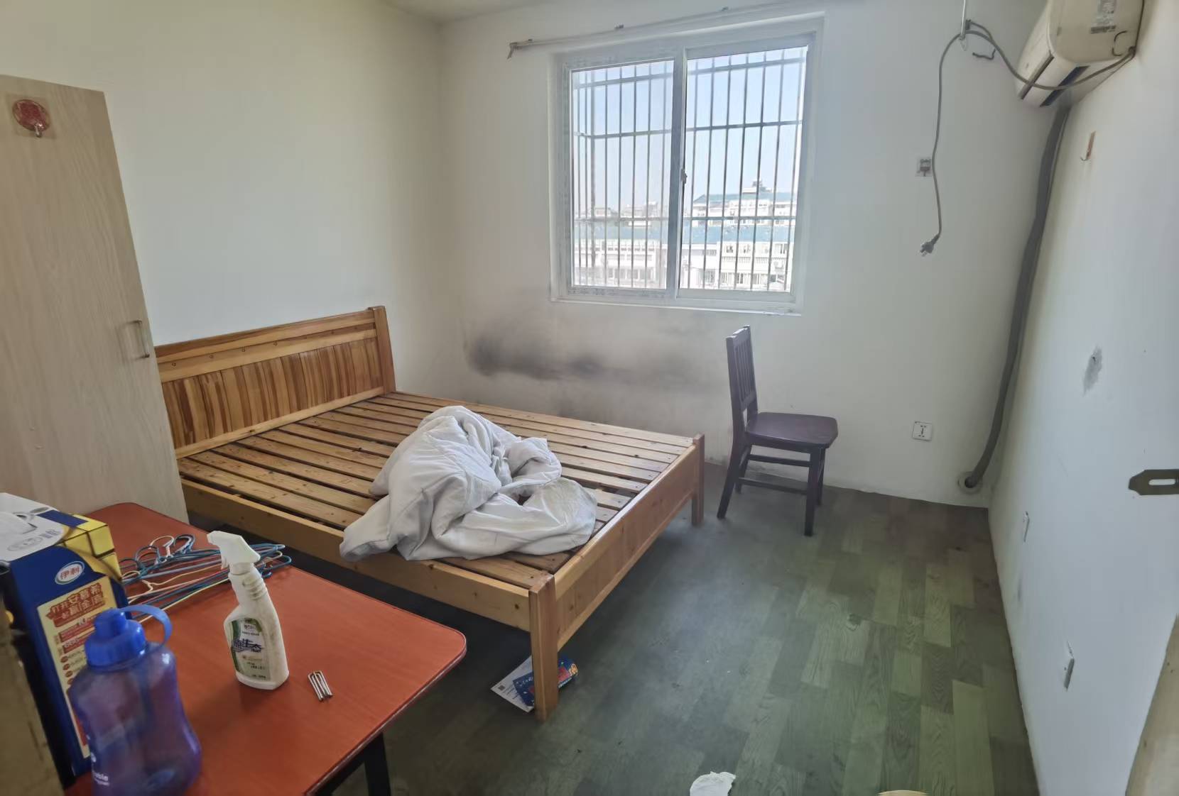 和谐怡园佳苑 4室2厅1卫 134m²