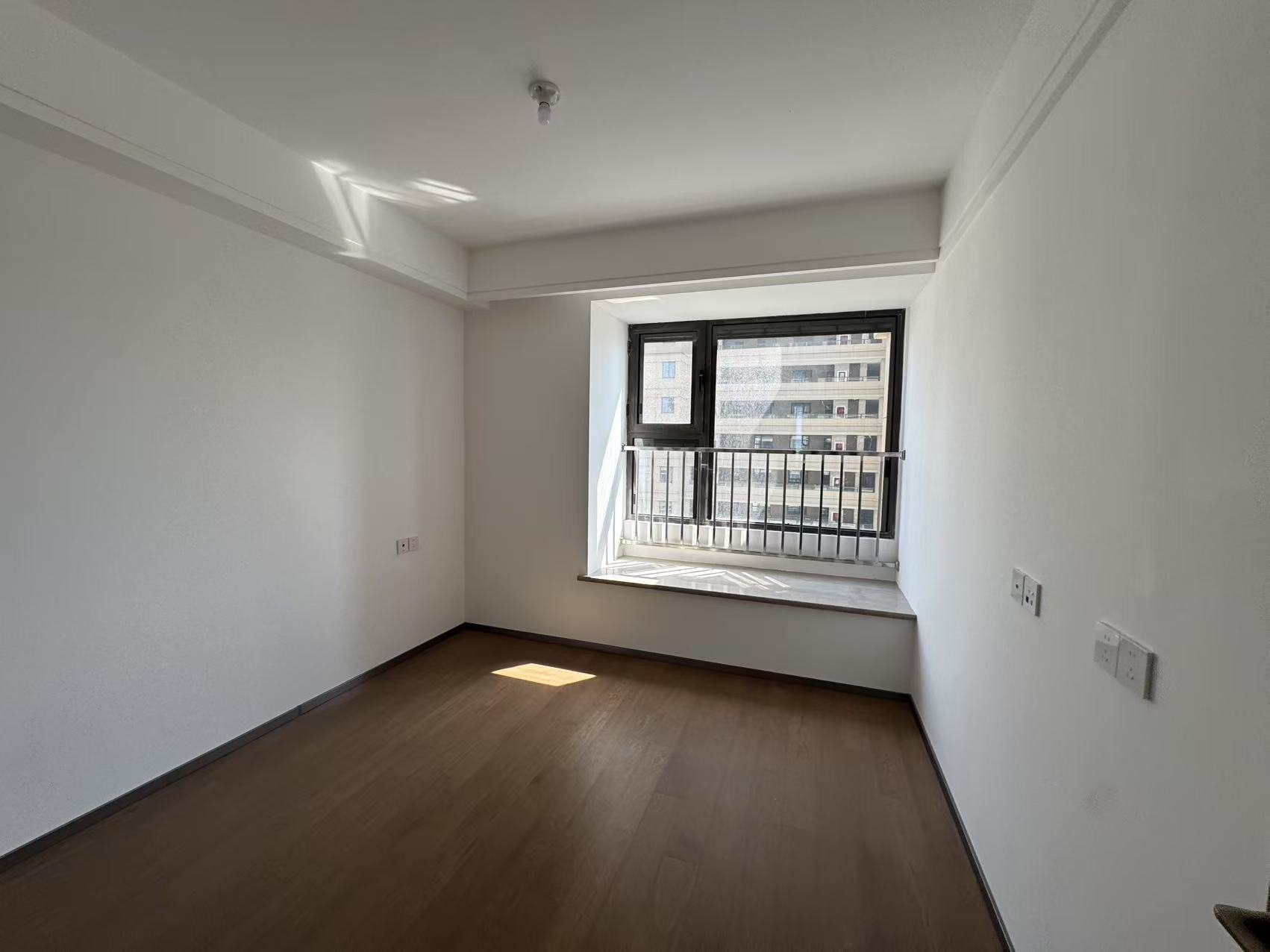 远创宸樾 3室2厅1卫 102.65m&sup2;