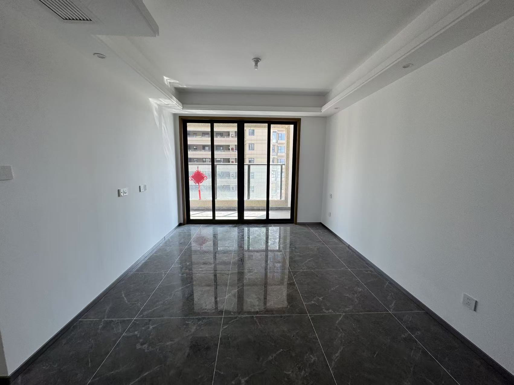 远创宸樾 3室2厅1卫 102.65m&sup2;