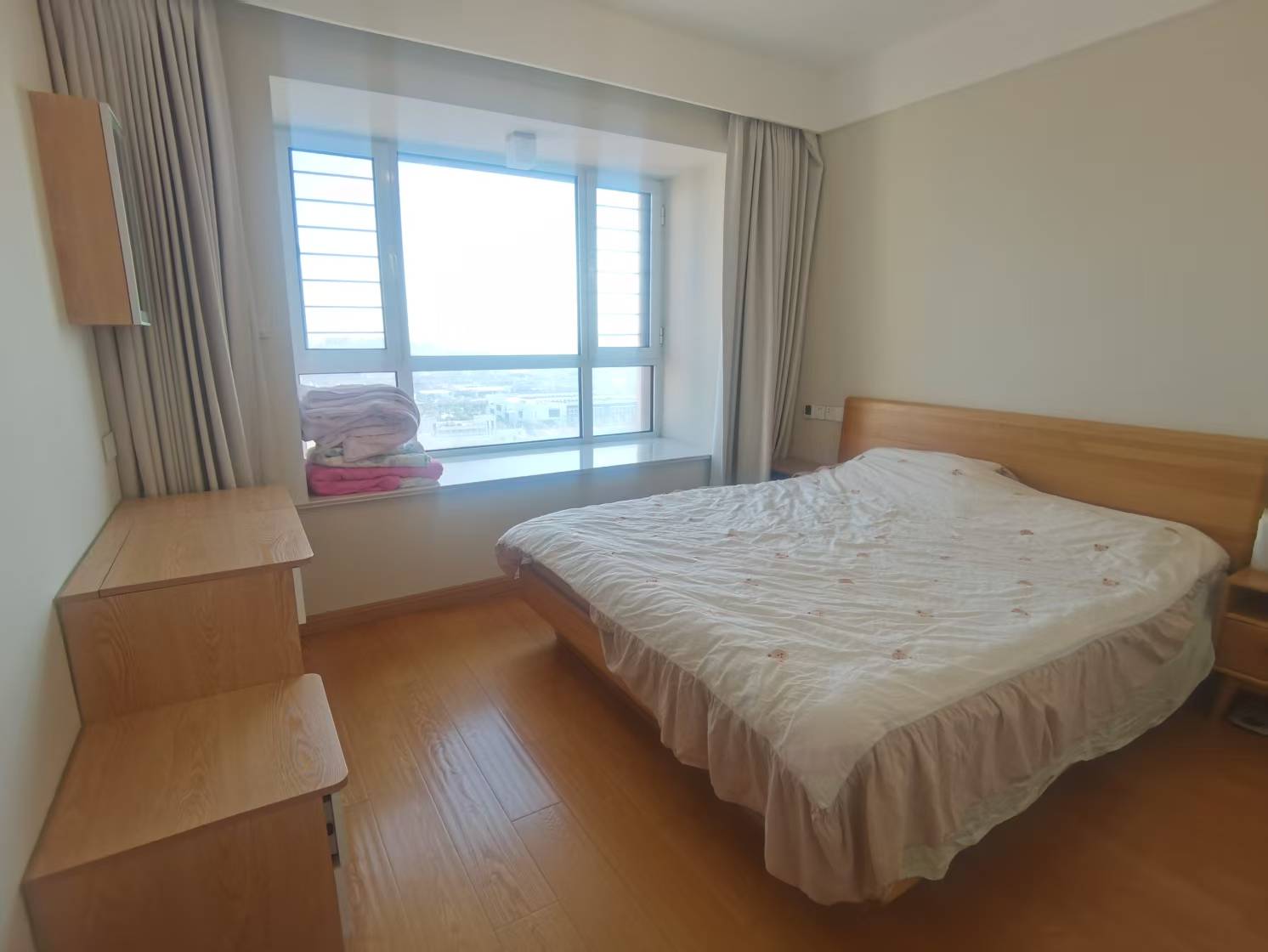 中南世纪花城三期 4室2厅2卫 143m&sup2;