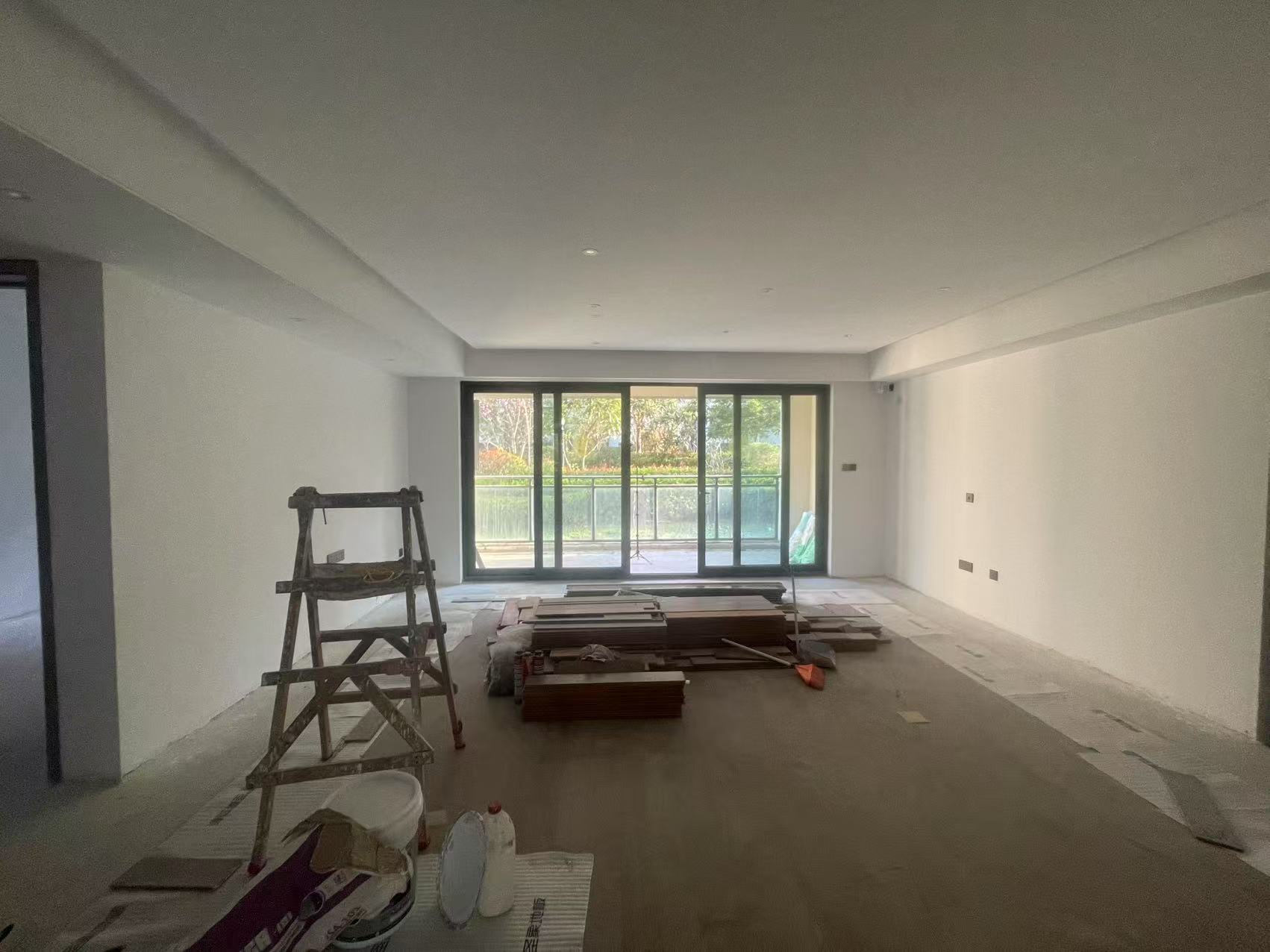 万科翡翠公园 4室2厅2卫 140.00m²