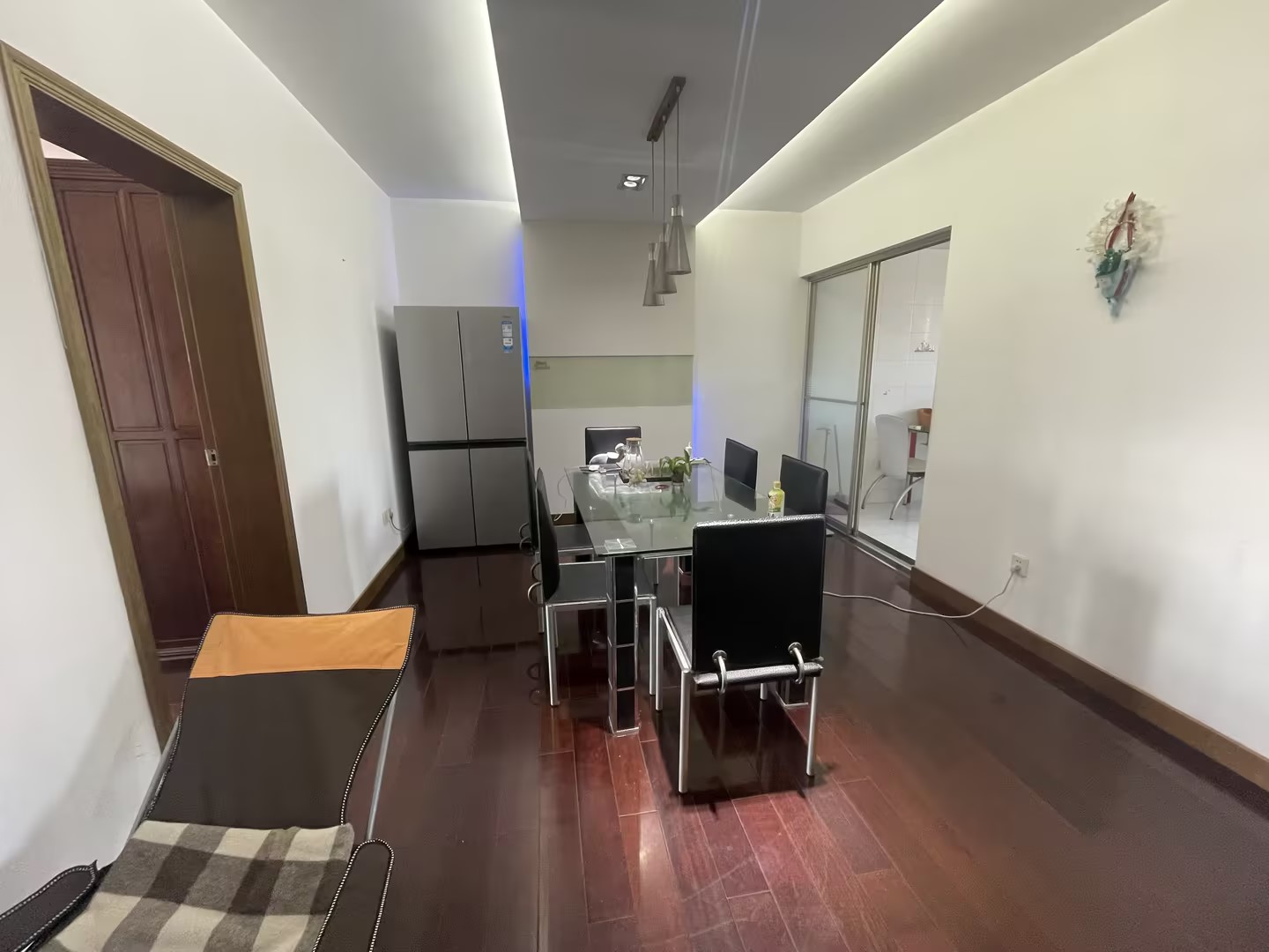 银花苑 3室2厅2卫 145m²