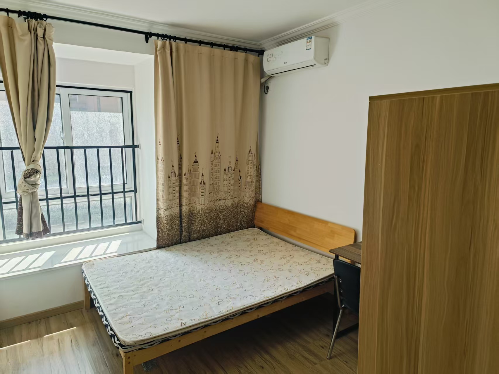 中海碧林湾 3室2厅1卫 96.77m&sup2;