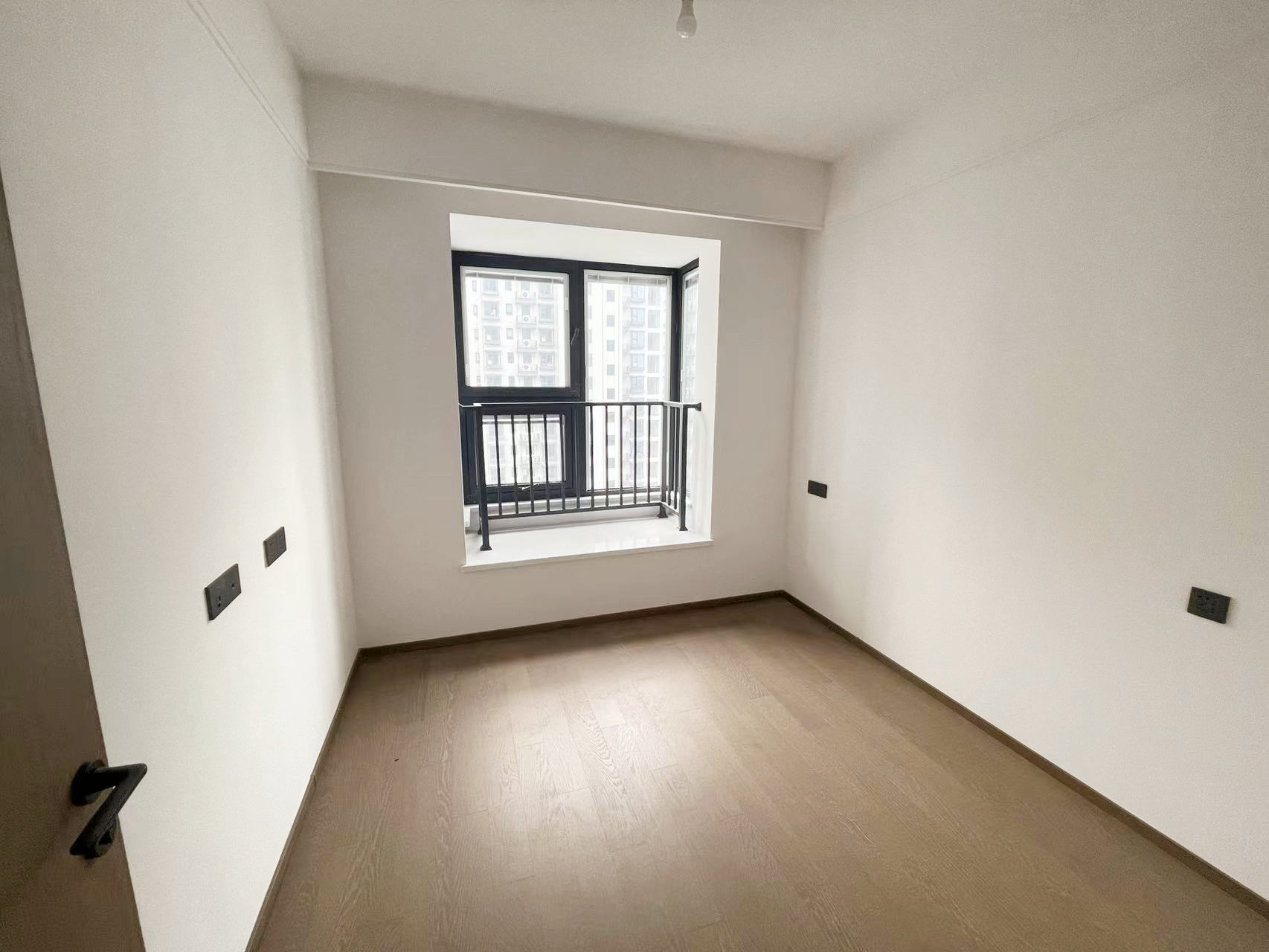 中铁逸都 3室2厅2卫 117.00m&sup2;