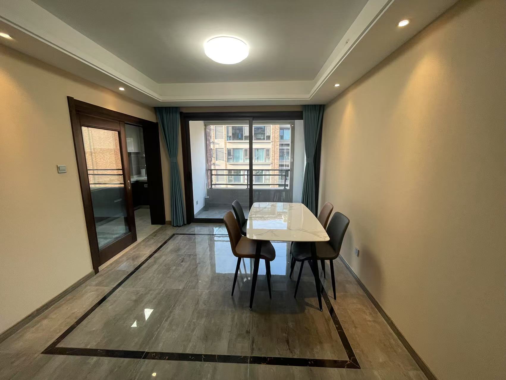 远创紫樾台 4室2厅2卫 173m²