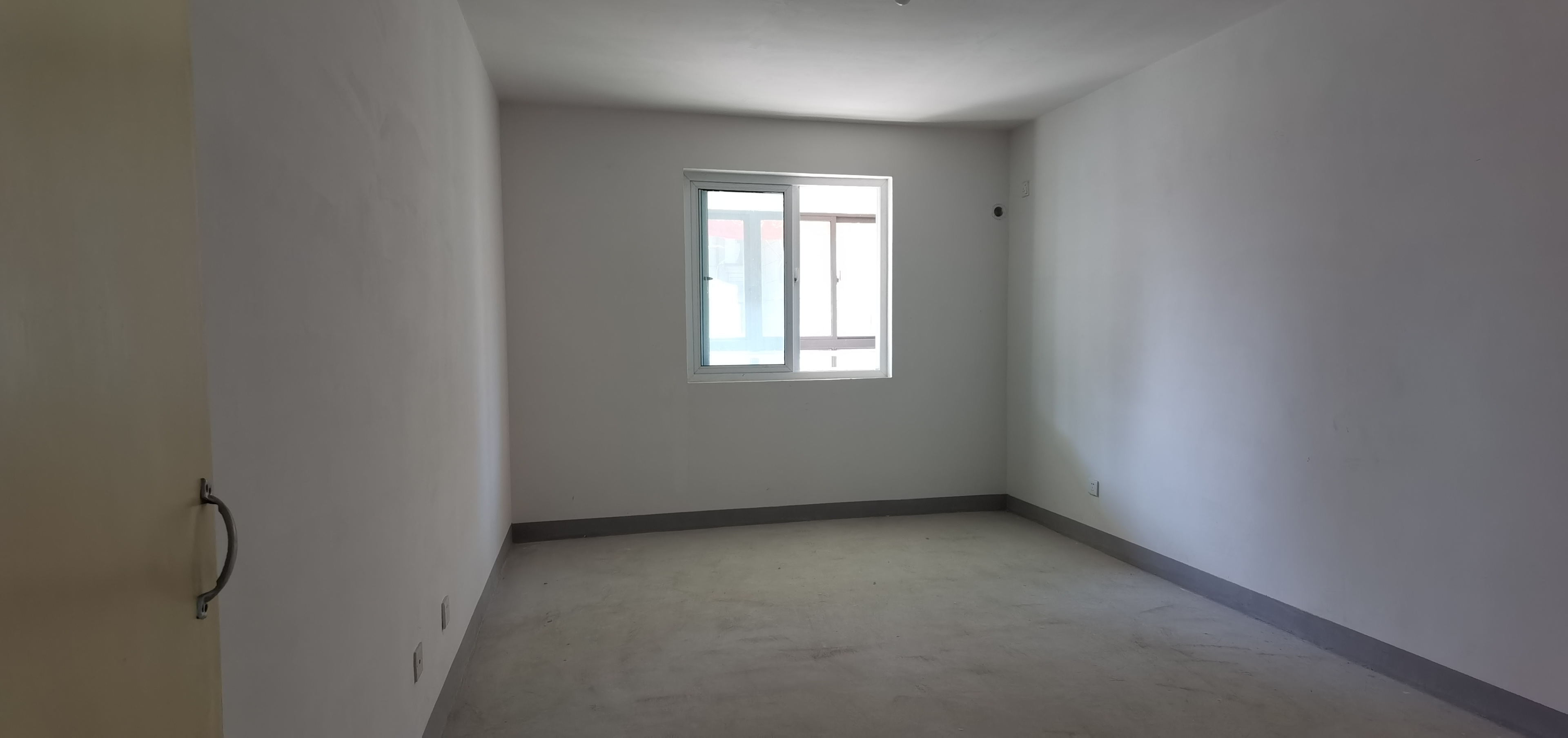 新城新苑 3室1厅1卫 130m&sup2;
