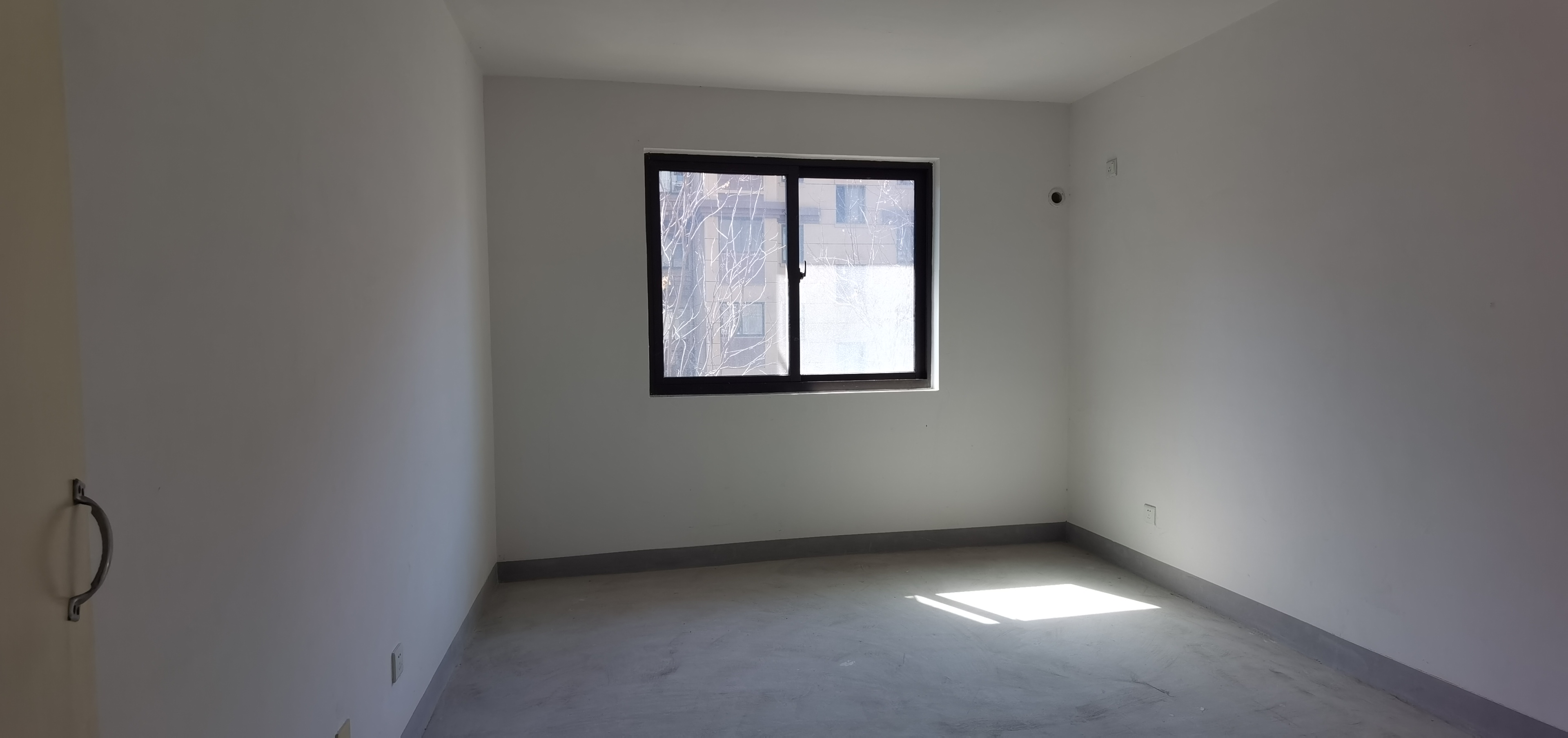 新城新苑 3室1厅1卫 130m&sup2;