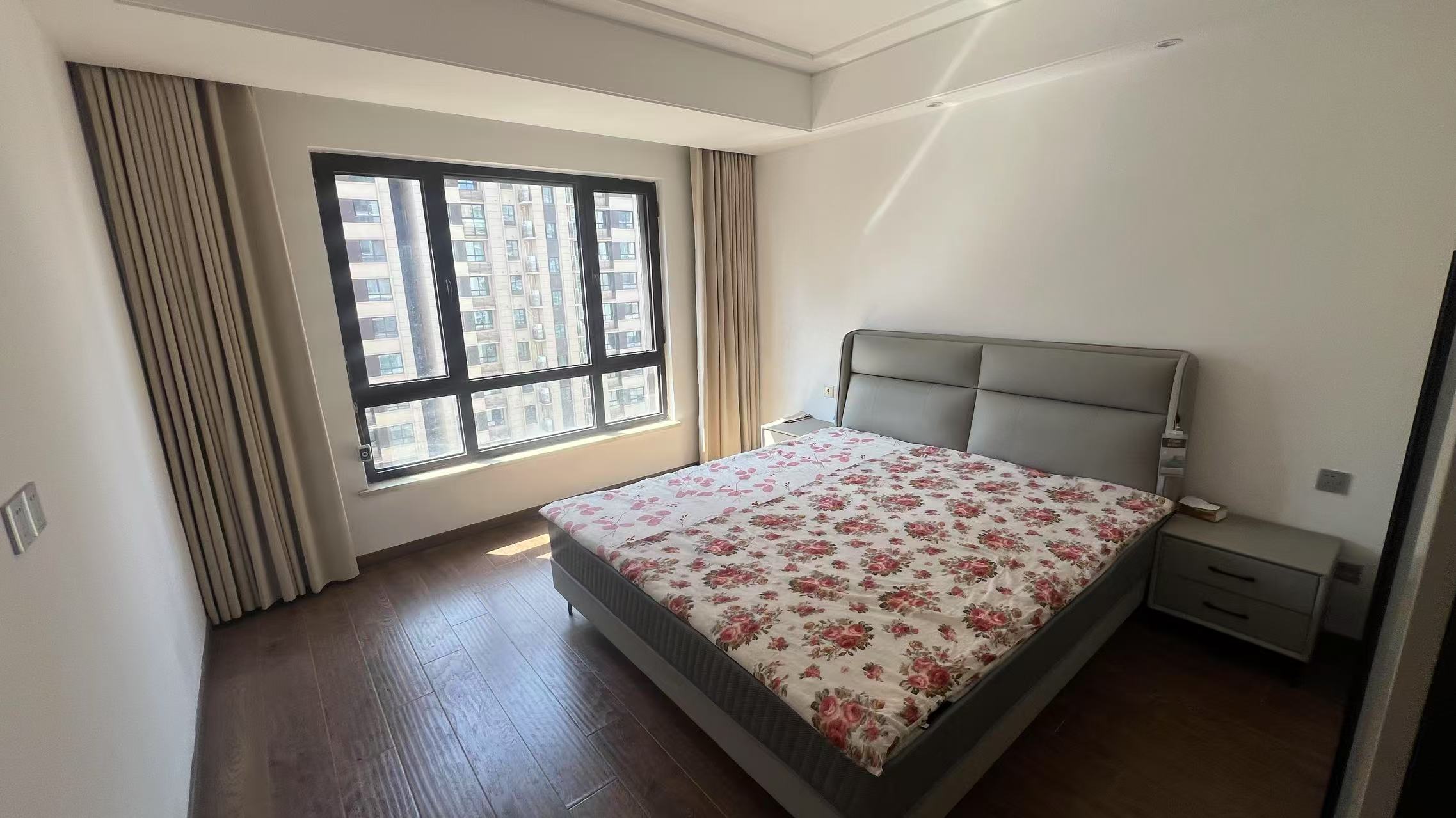 铂金时代 3室2厅2卫 117.50m²