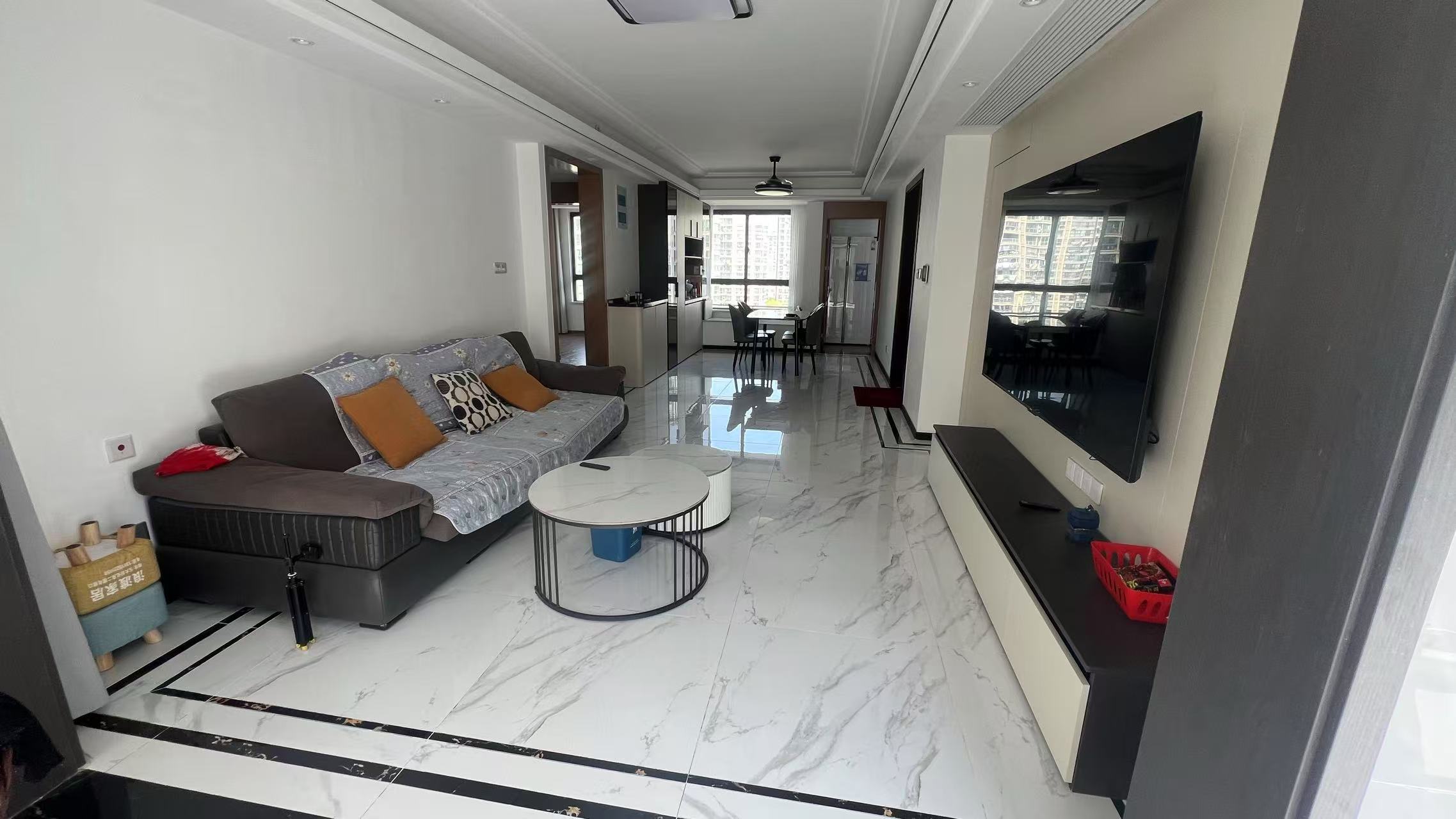 铂金时代 3室2厅2卫 117.50m²