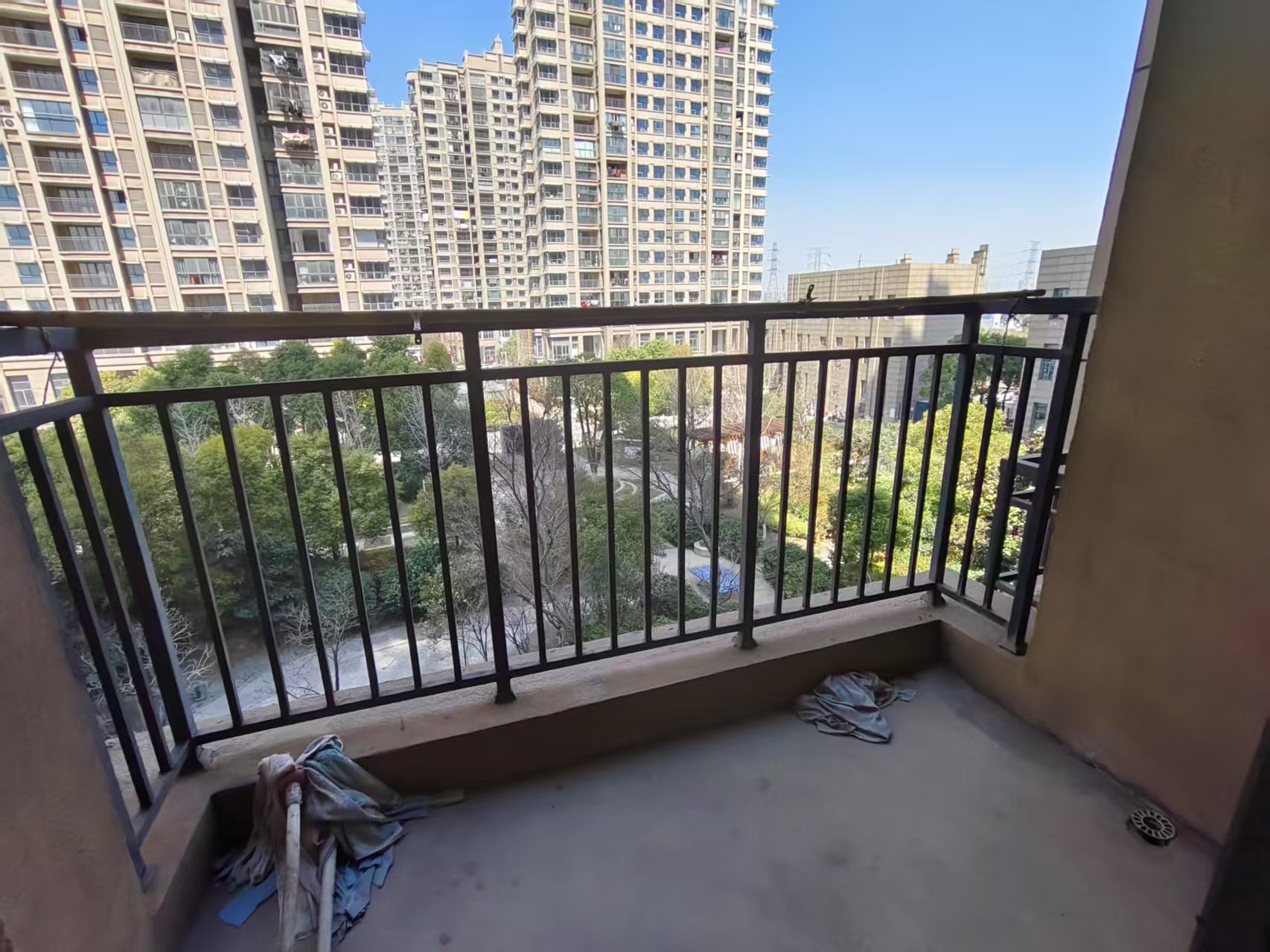 江景国际南区 3室2厅2卫 131.72m&sup2;