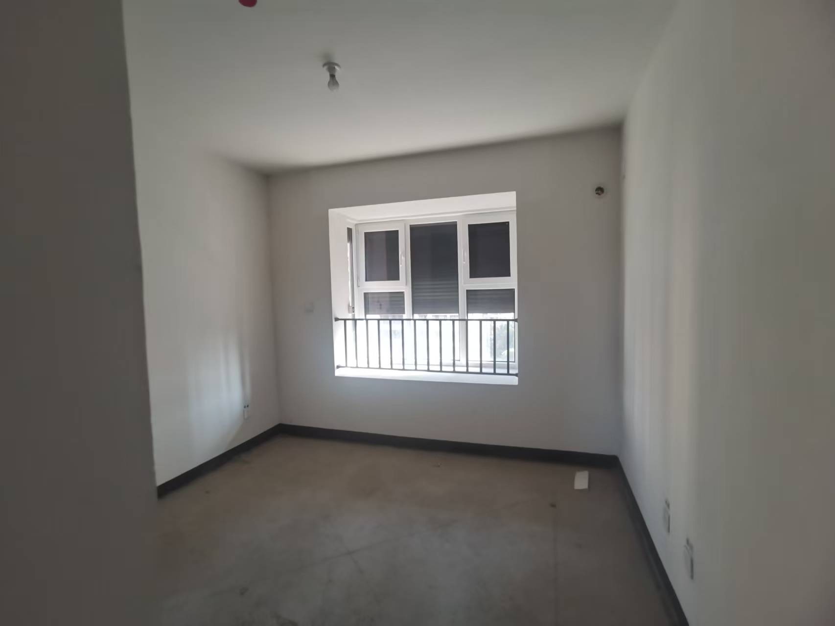 世茂新界 3室1厅2卫 122.88m&sup2;