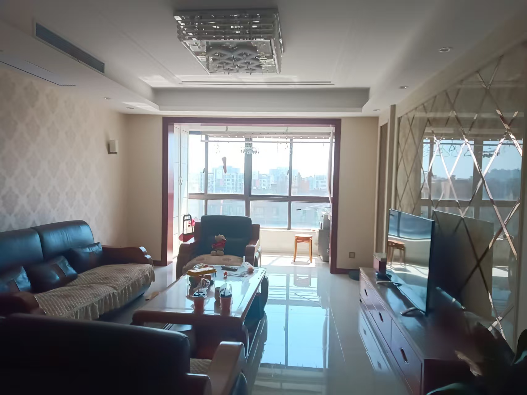 万和华府 3室2厅2卫 132m&sup2;