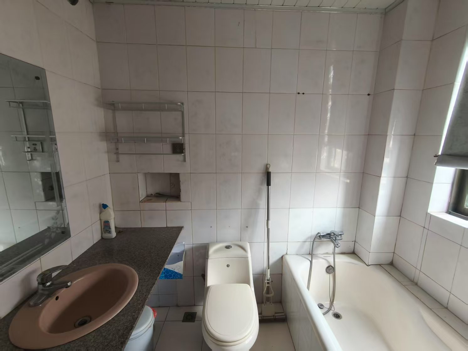 八角亭小区 3室2厅1卫 85m&sup2;