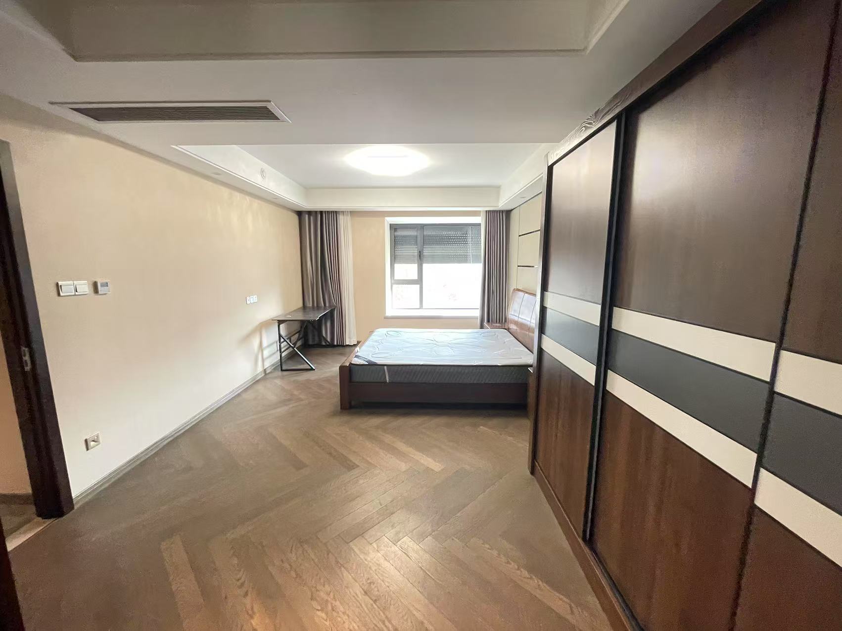 远创紫樾台 4室2厅2卫 152.48m²