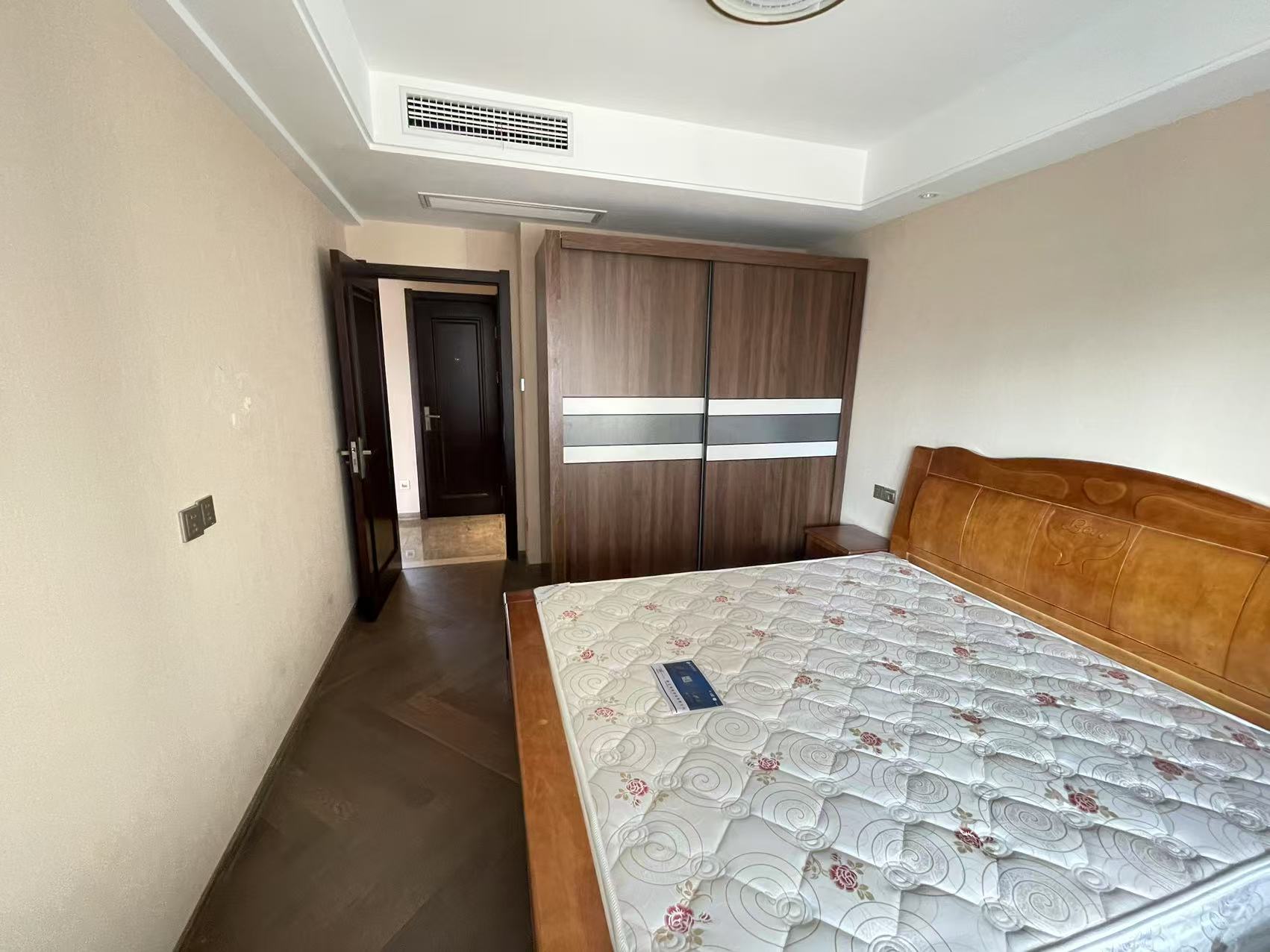 远创紫樾台 4室2厅2卫 152.48m²