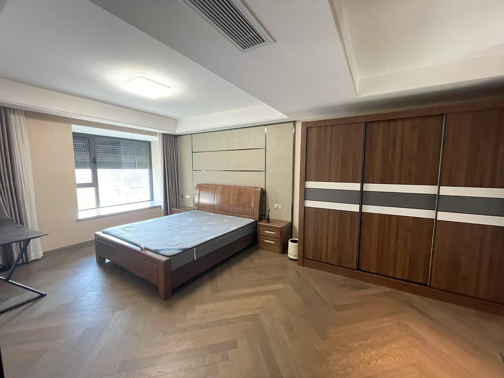 远创紫樾台 4室2厅2卫 152.48m²